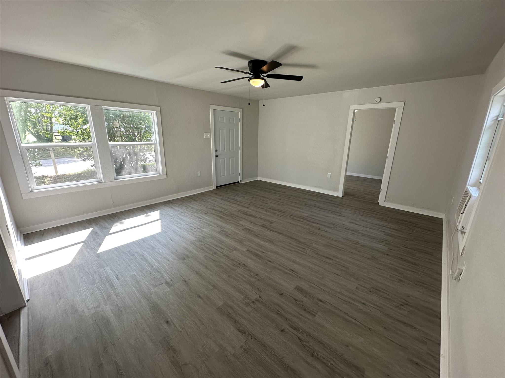 622 Scarbrough St, Rockdale, TX 76567