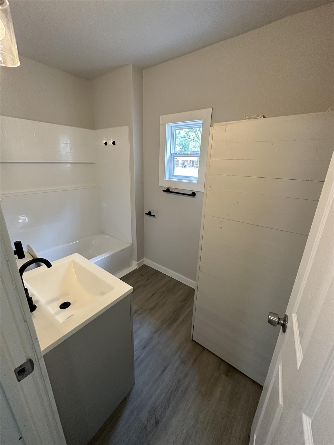 622 Scarbrough St, Rockdale, TX 76567