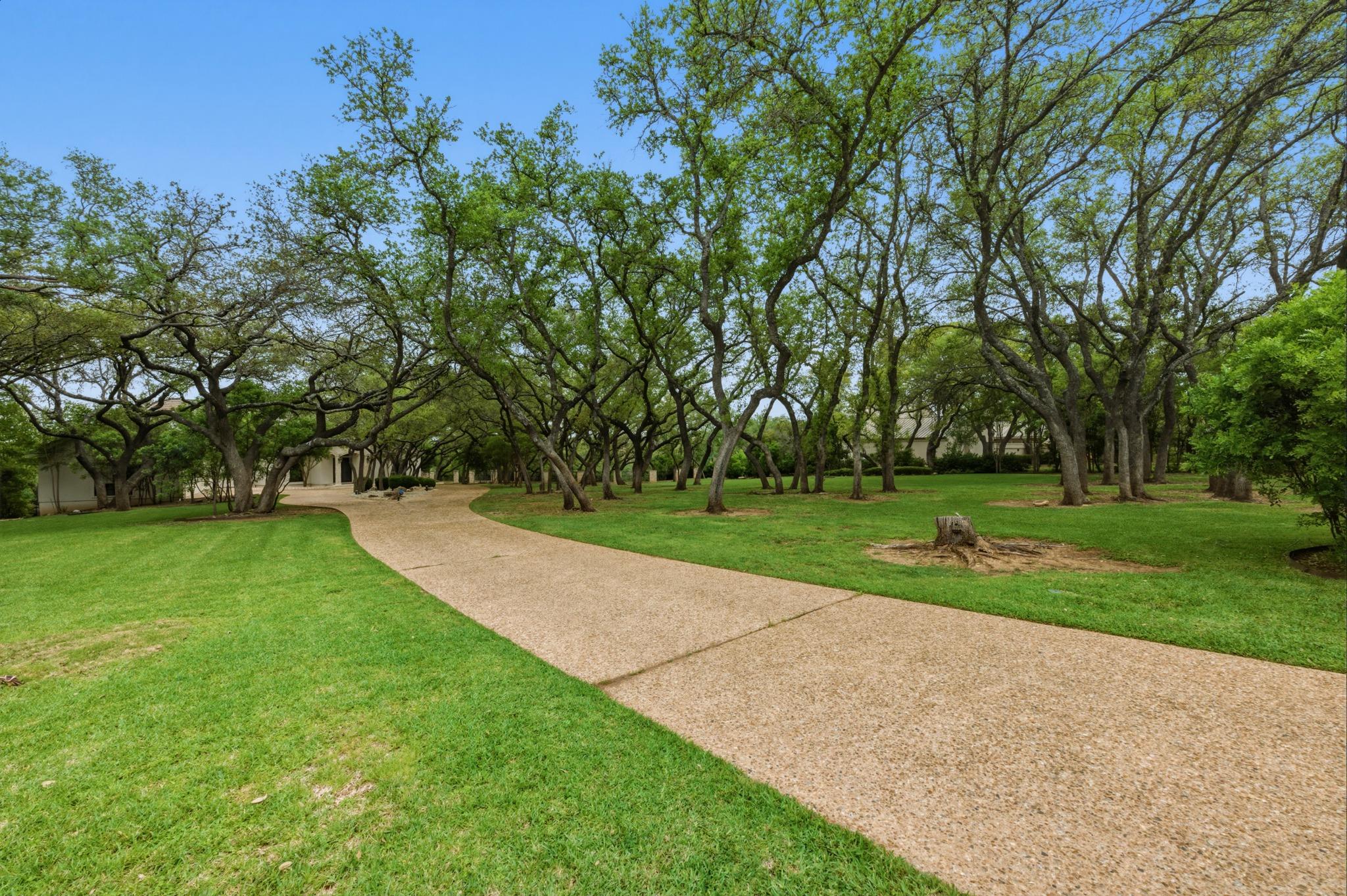 2701 Sailboat Pass, Spicewood, TX 78669
