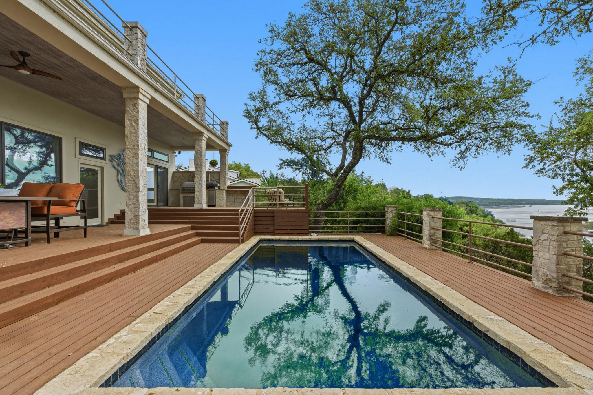 2701 Sailboat Pass, Spicewood, TX 78669