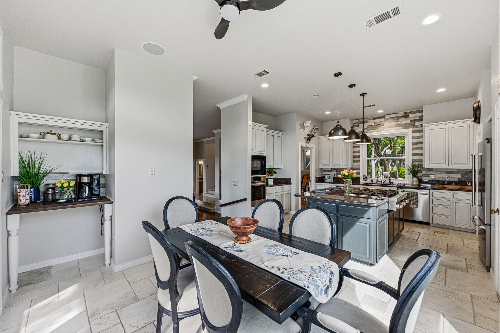 2701 Sailboat Pass, Spicewood, TX 78669