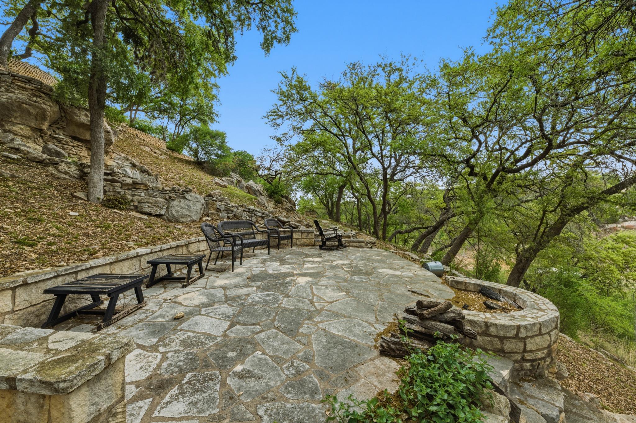 2701 Sailboat Pass, Spicewood, TX 78669