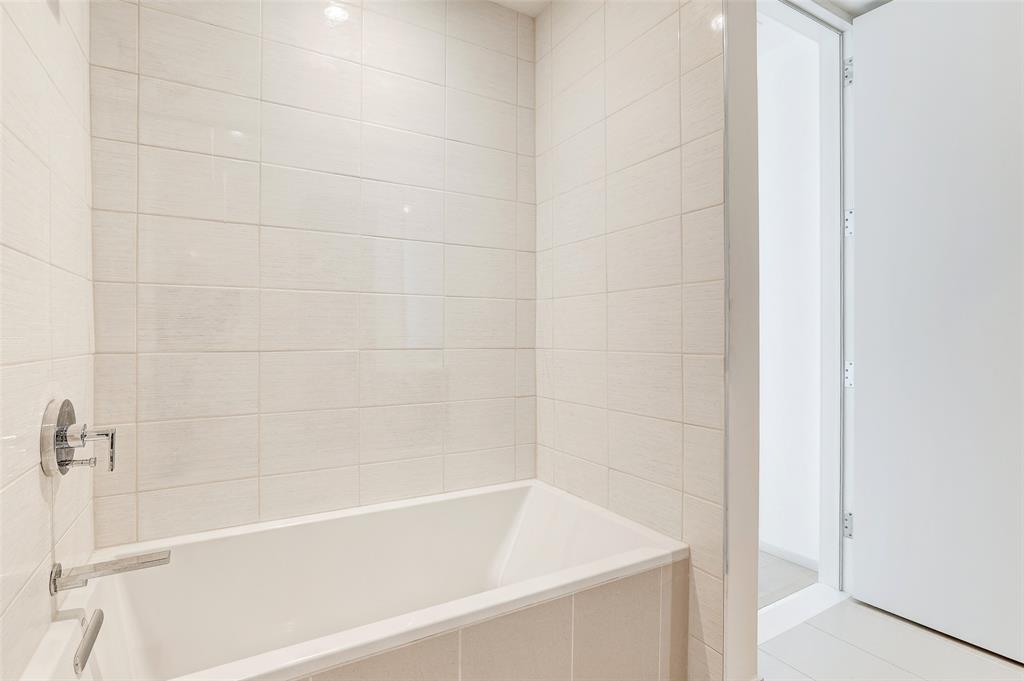 301 West Ave # 3105, Austin, TX 78701