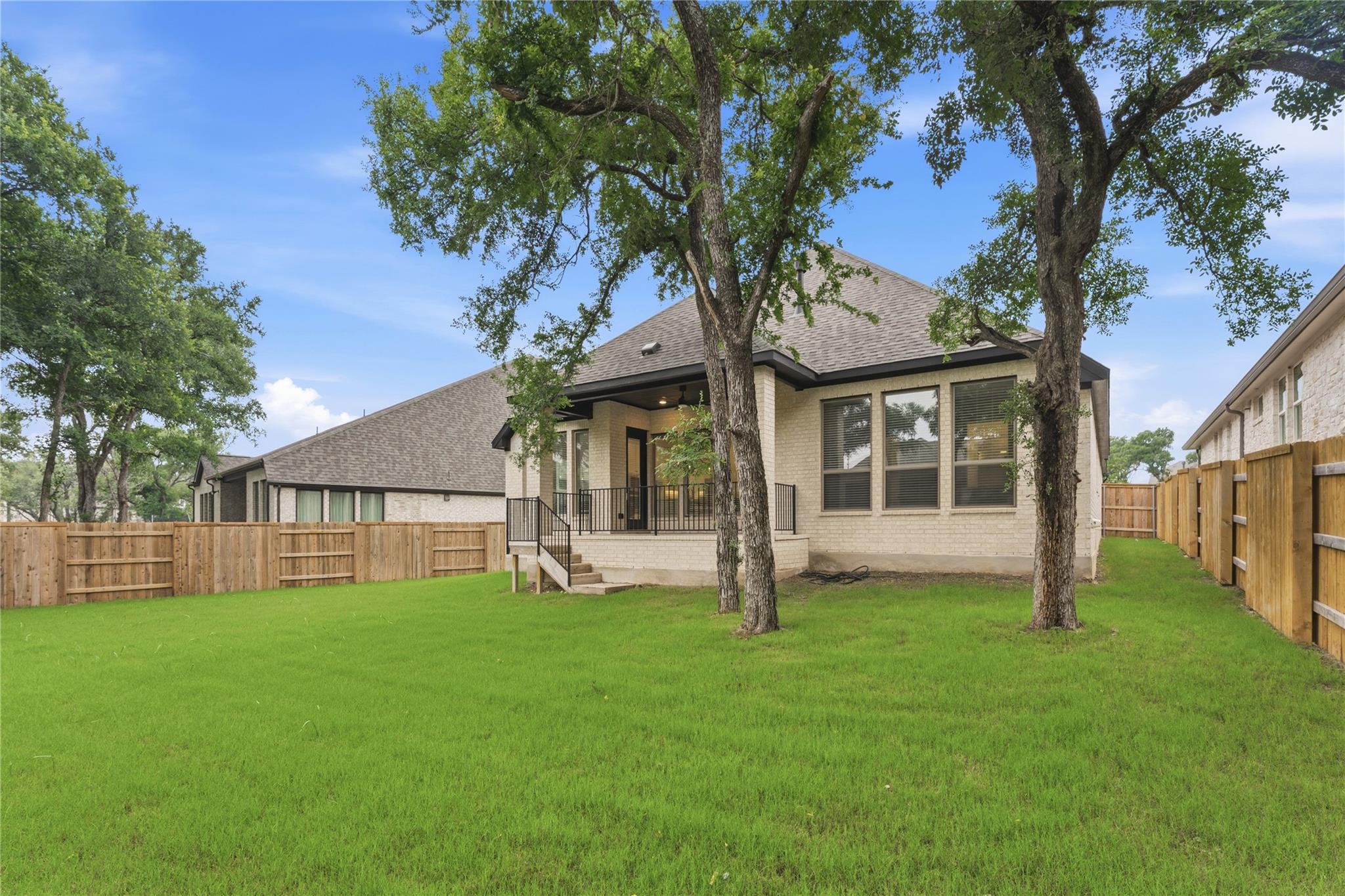 201 Brewer St, Kyle, TX 78640