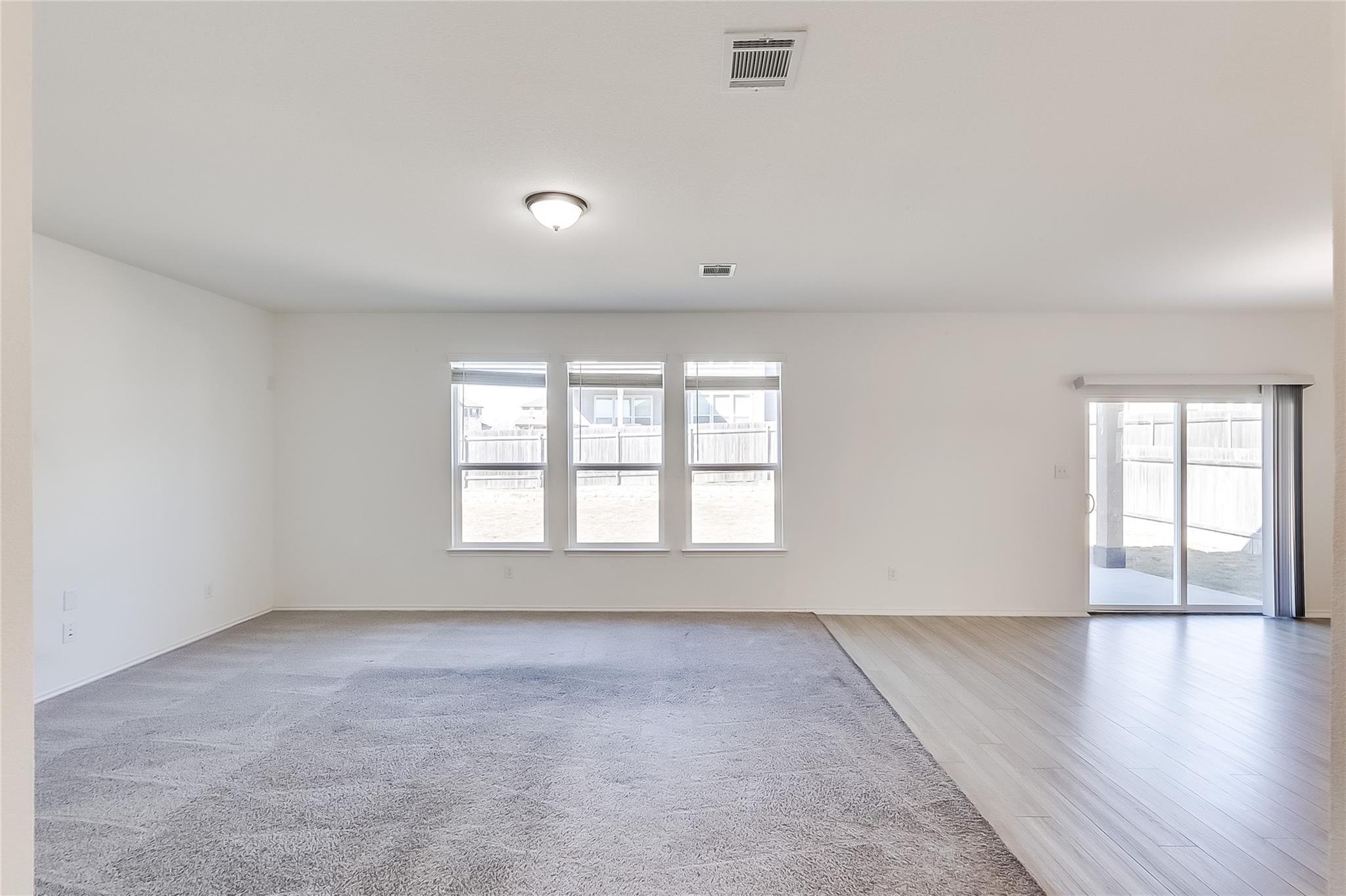 101 Auburn St, Kyle, TX 78640