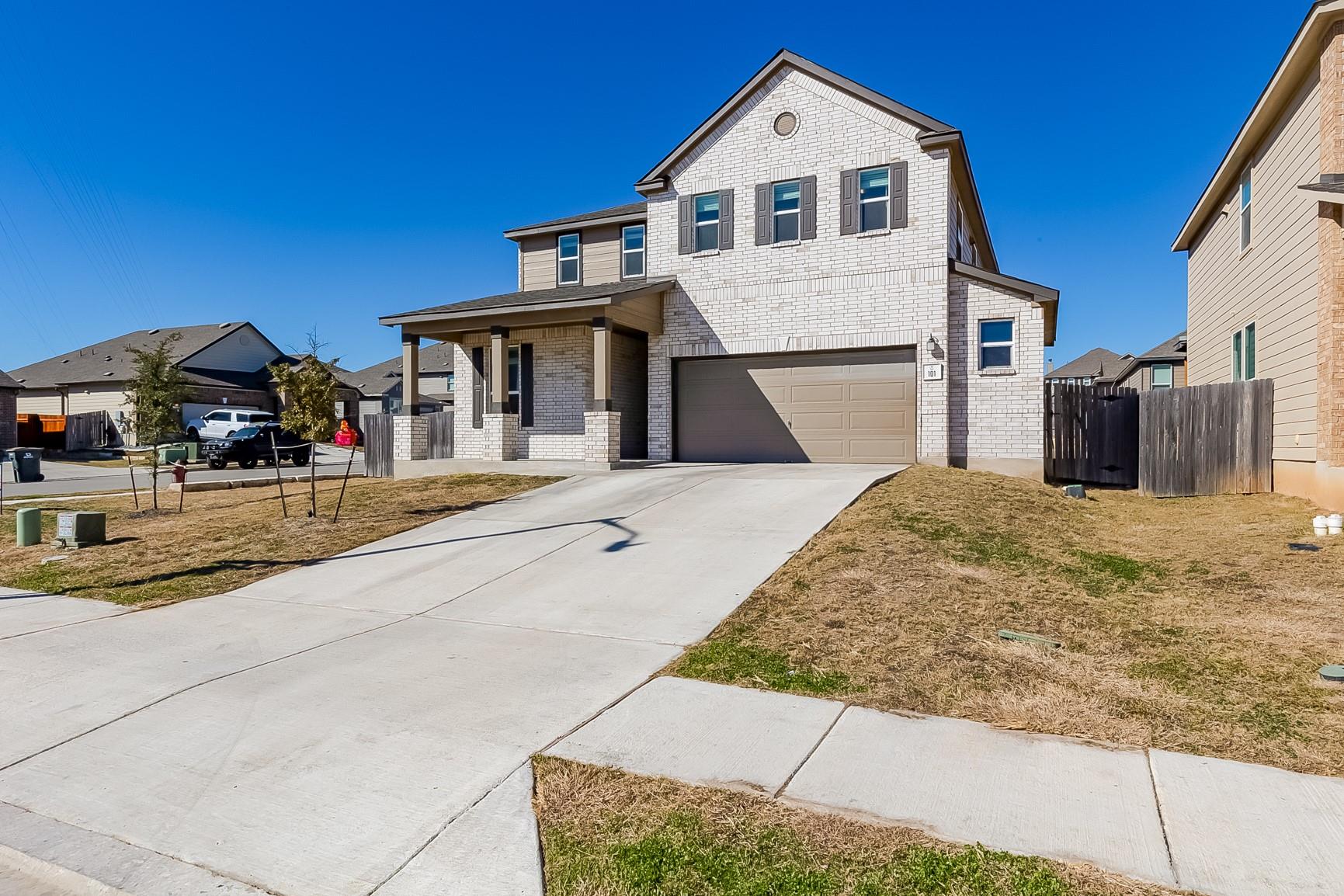 101 Auburn St, Kyle, TX 78640