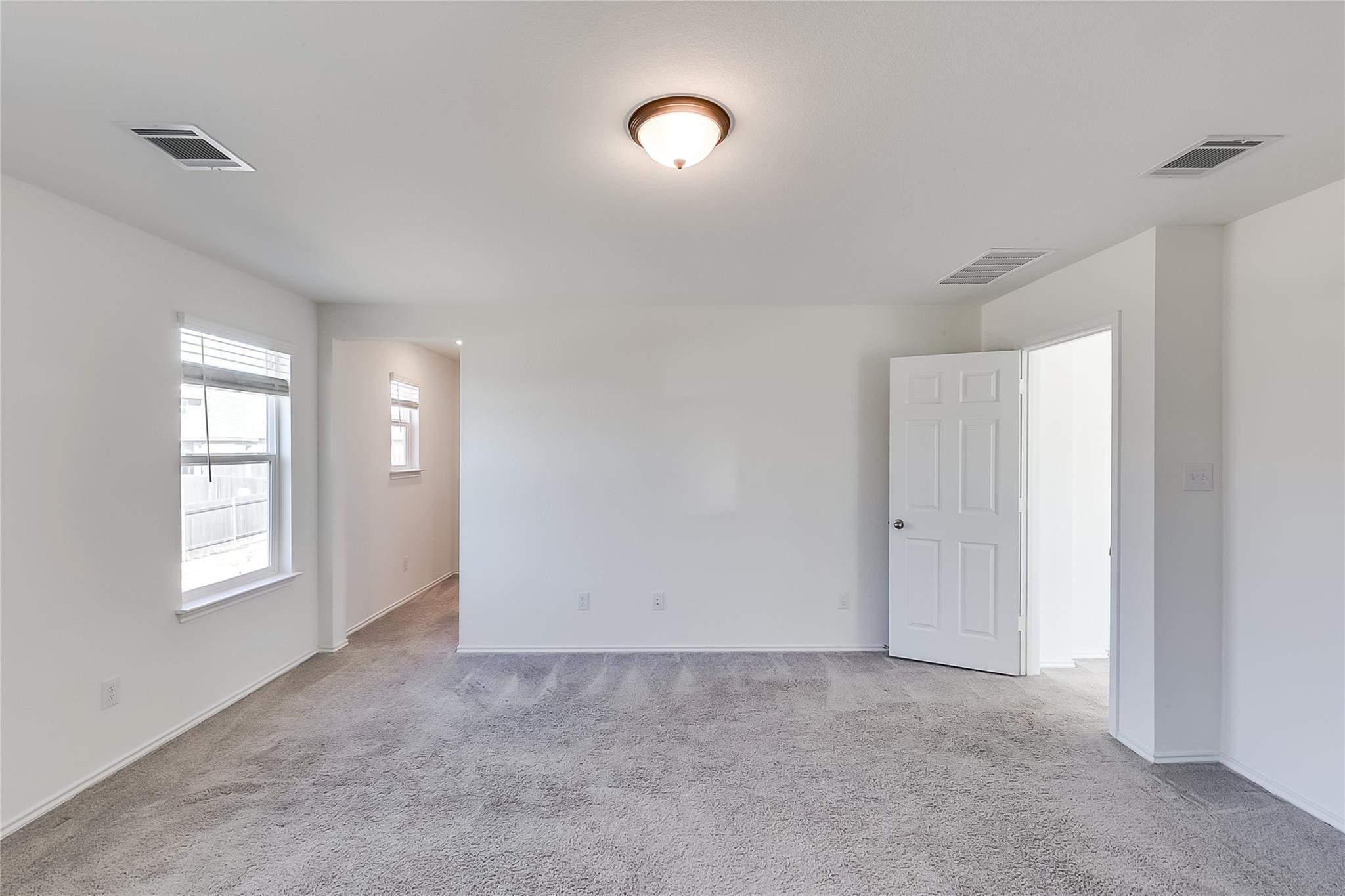 101 Auburn St, Kyle, TX 78640