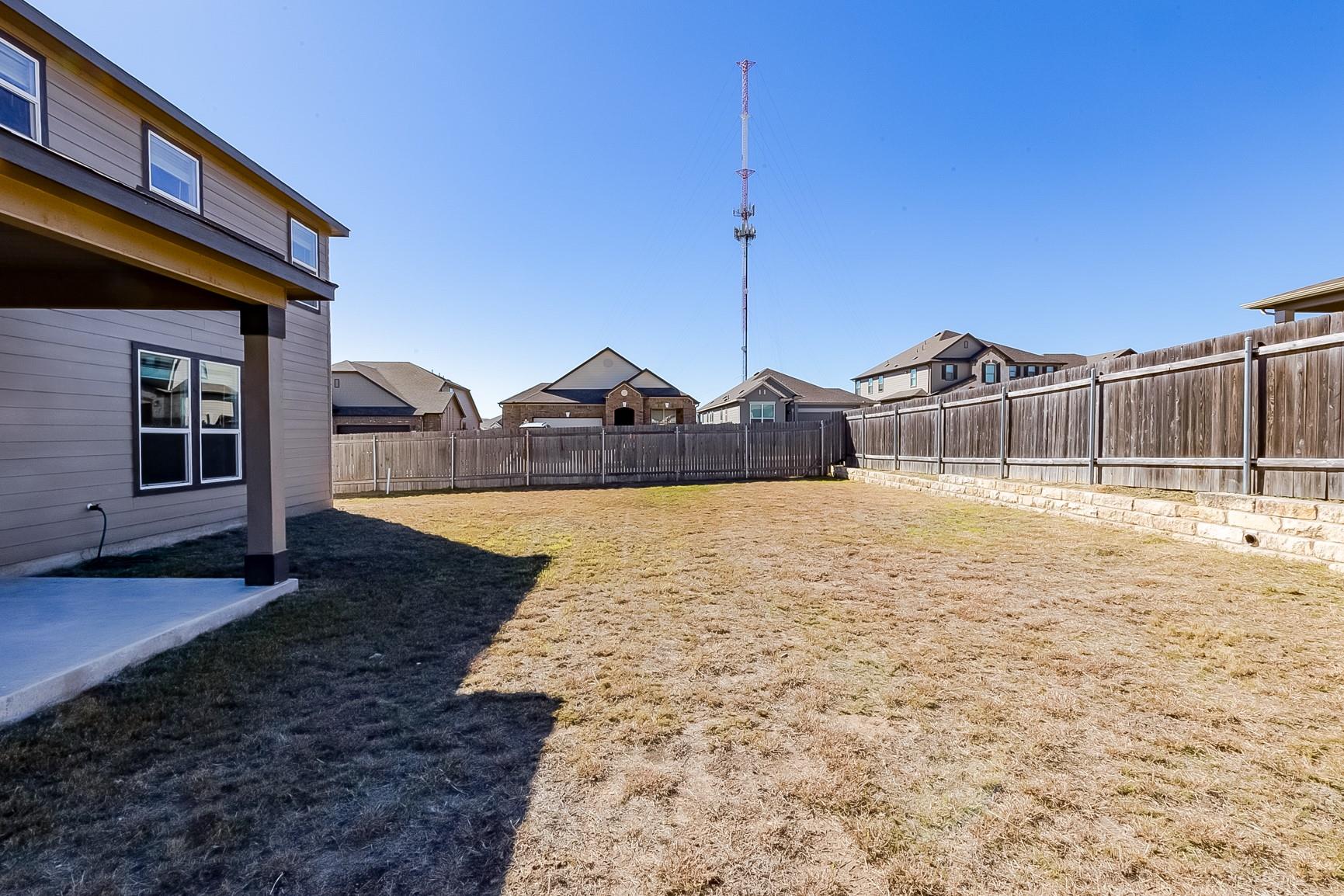 101 Auburn St, Kyle, TX 78640