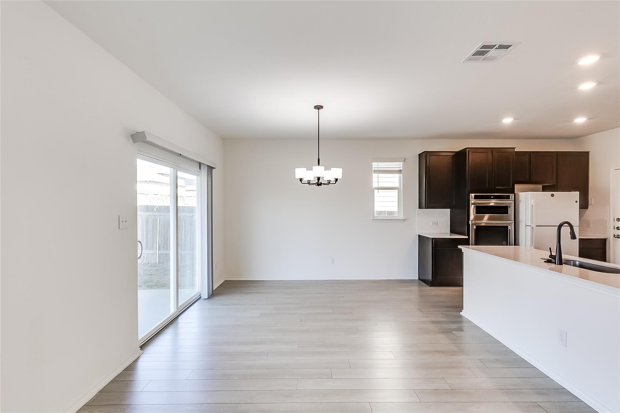 101 Auburn St, Kyle, TX 78640