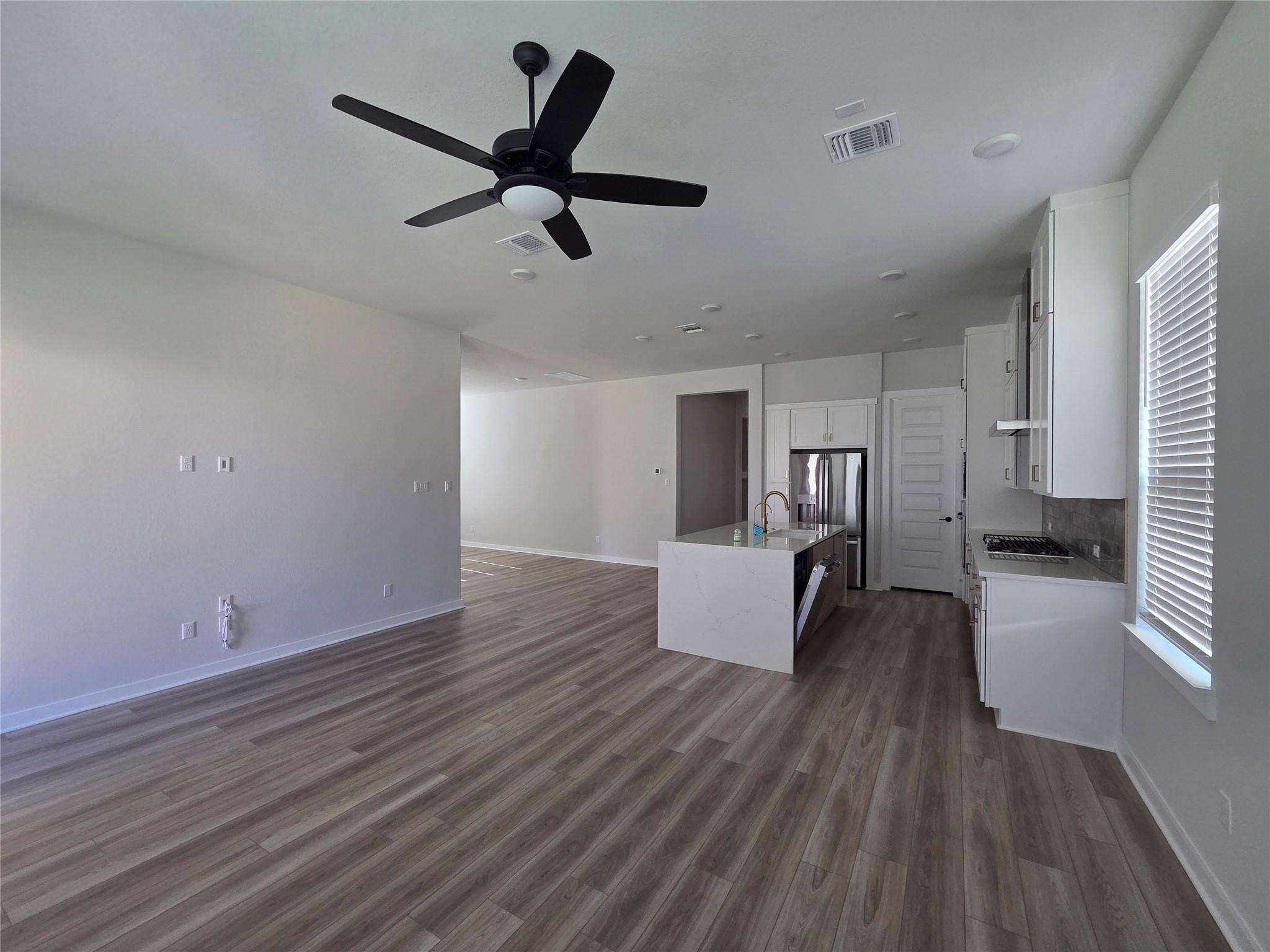 332 Marisol Bnd, Georgetown, TX 78626