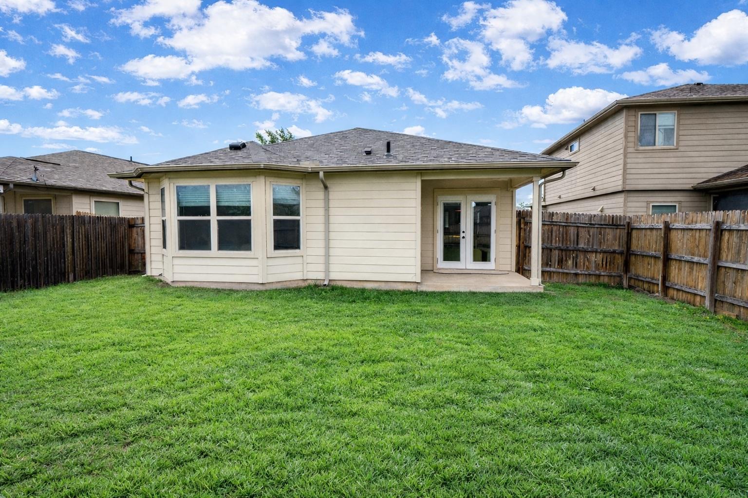 627 Pinnacle Dr, Georgetown, TX 78626