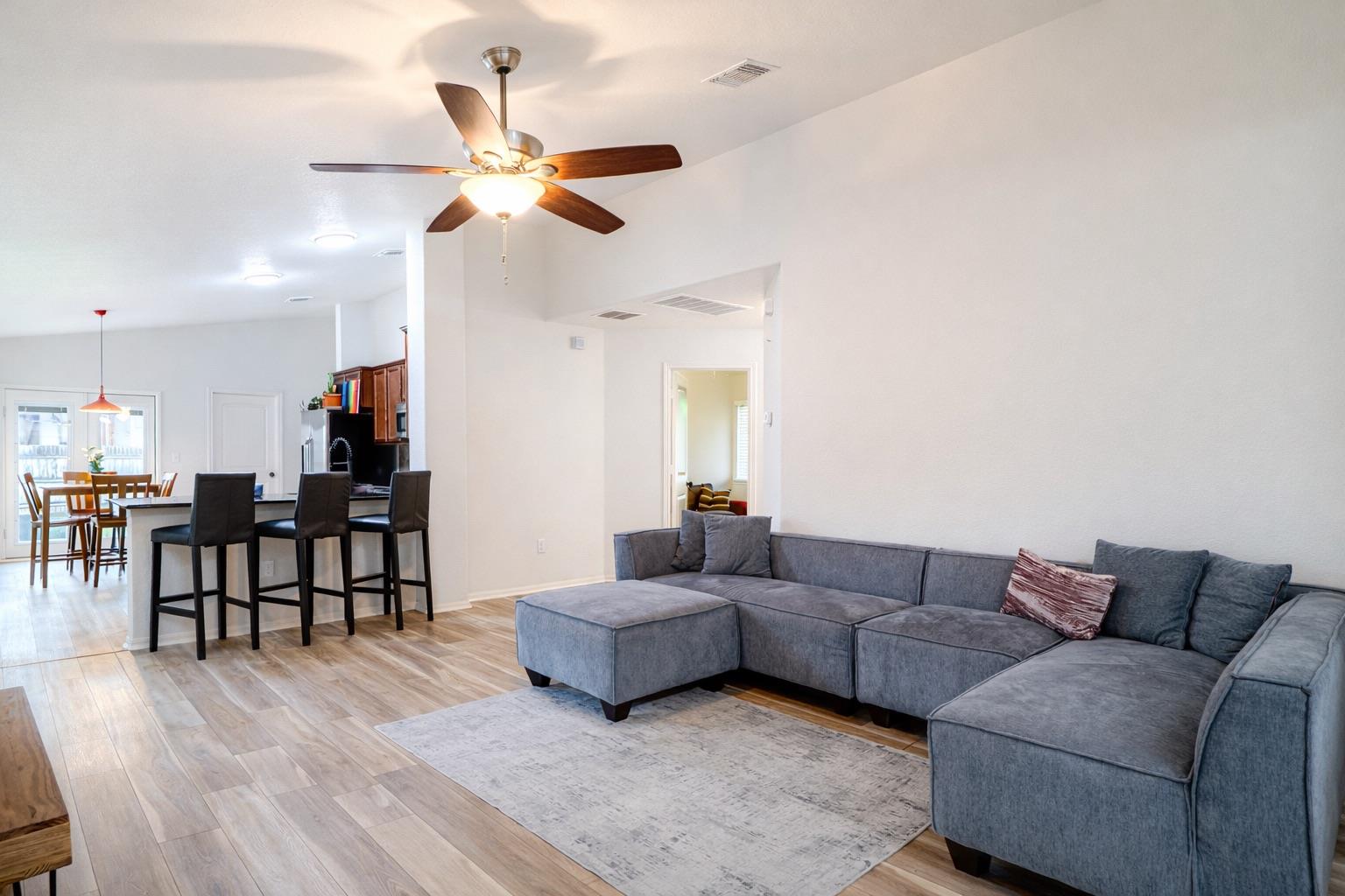 627 Pinnacle Dr, Georgetown, TX 78626