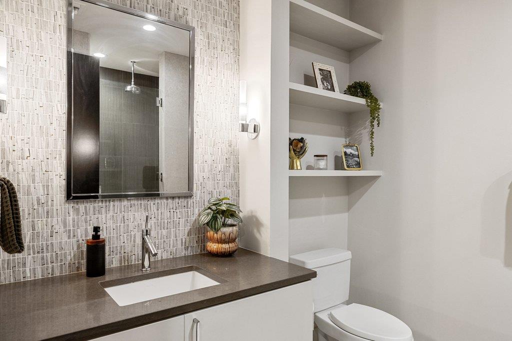 800 W 5th St # 703, Austin, TX 78703