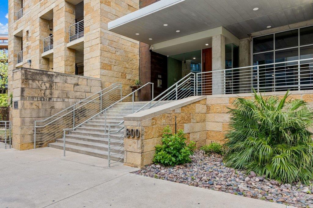 800 W 5th St # 703, Austin, TX 78703