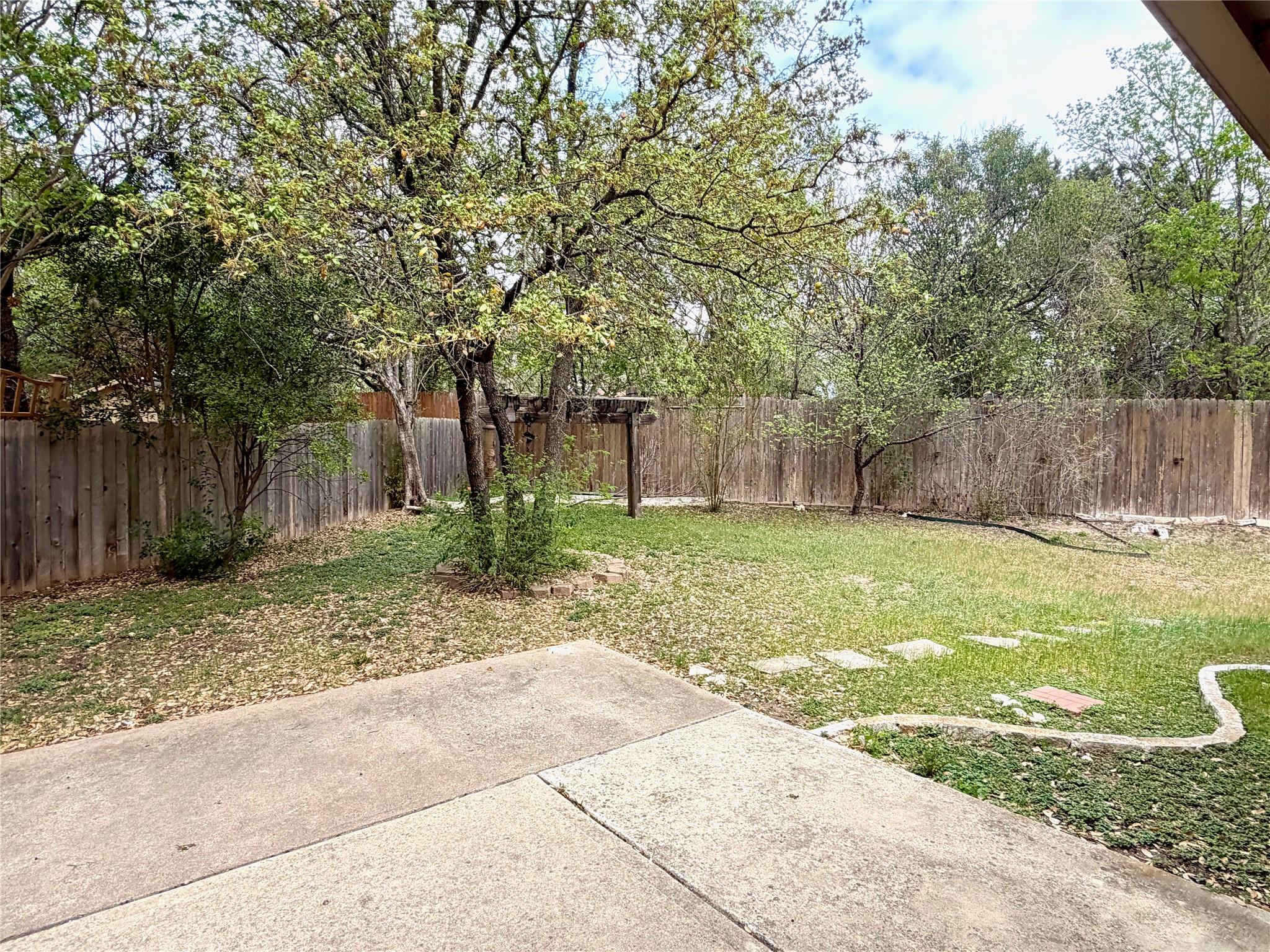 718 Ann Taylor Dr, Austin, TX 78745