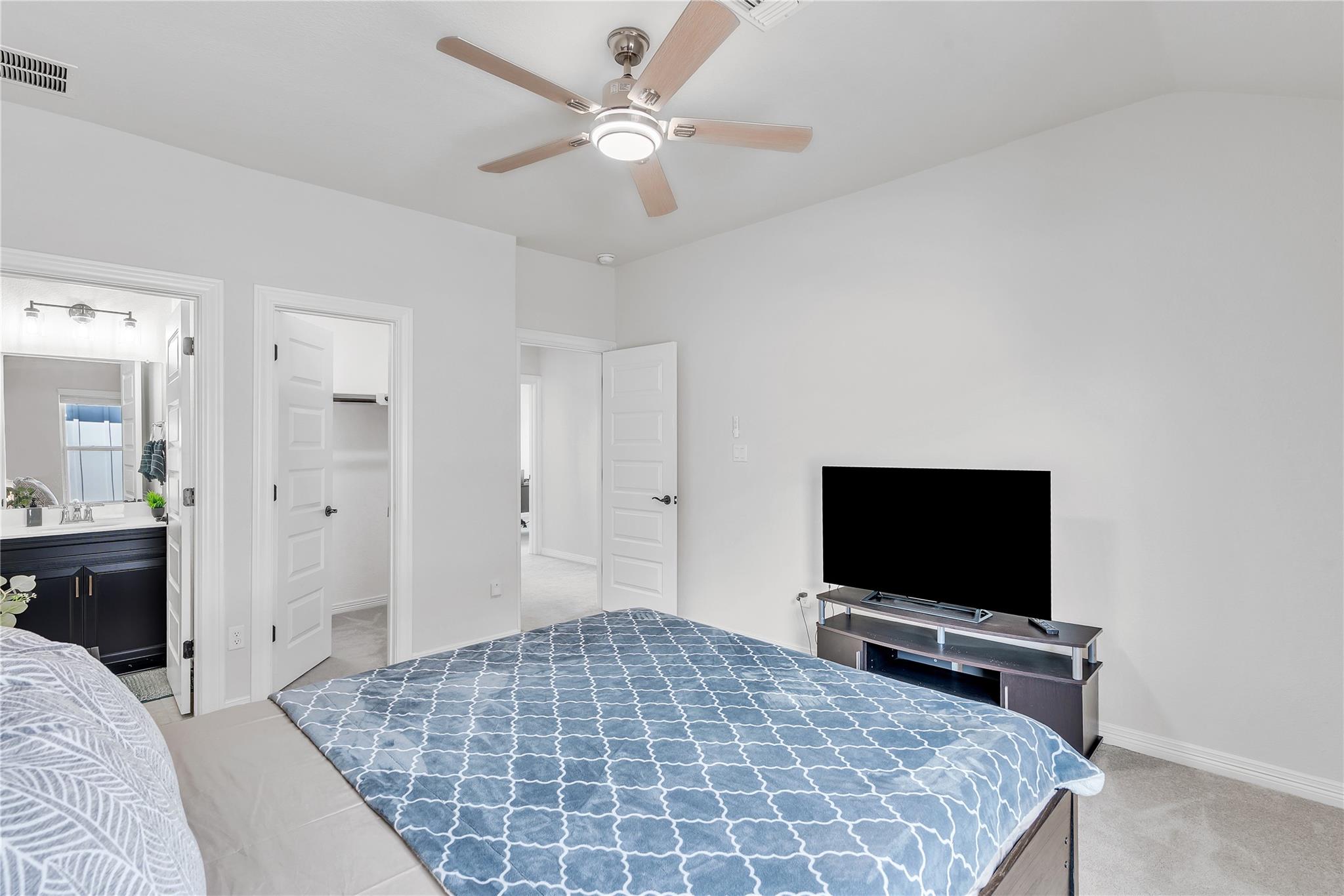 204 Janelle Ln, Liberty Hill, TX 78642