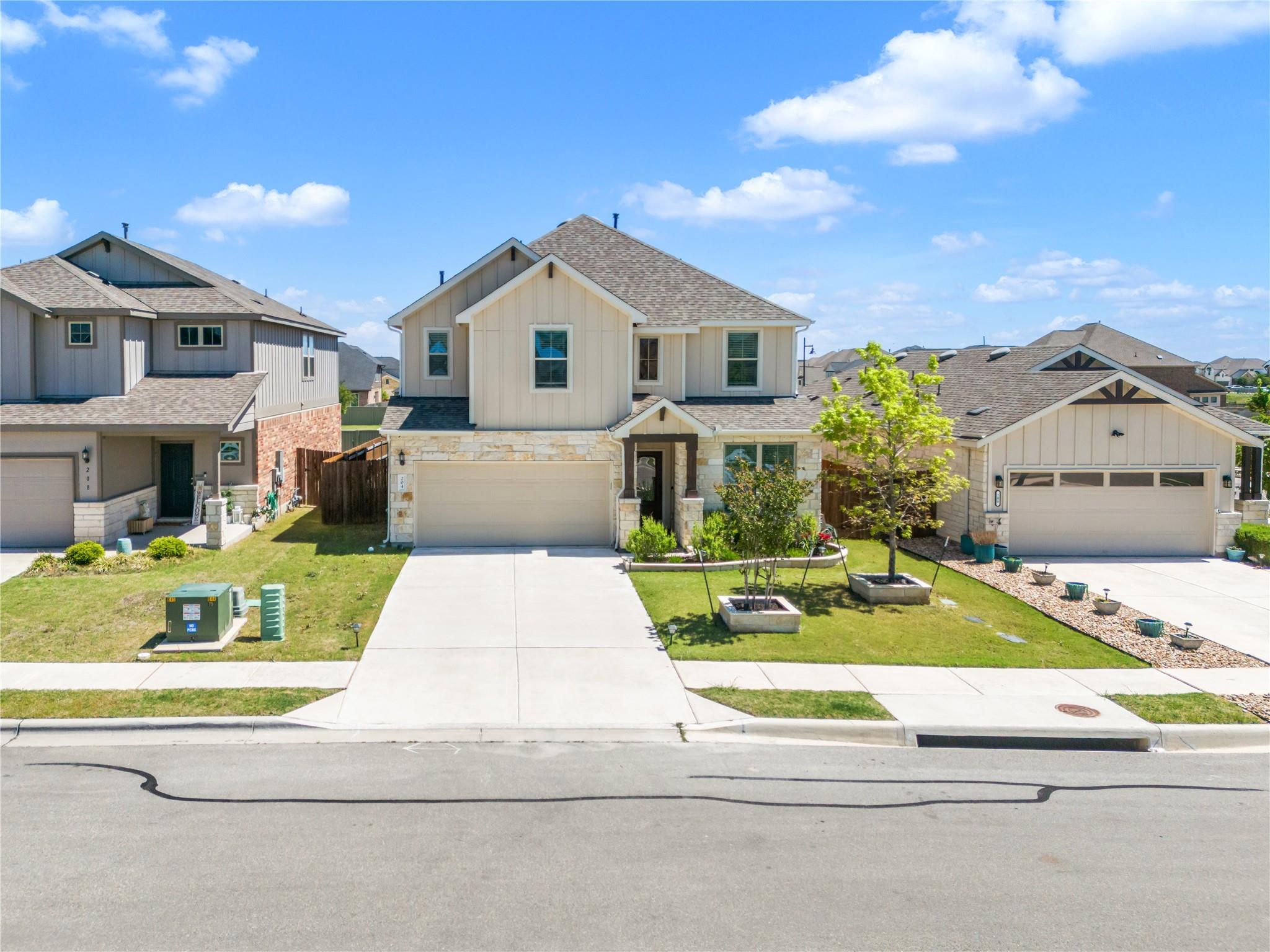 204 Janelle Ln, Liberty Hill, TX 78642