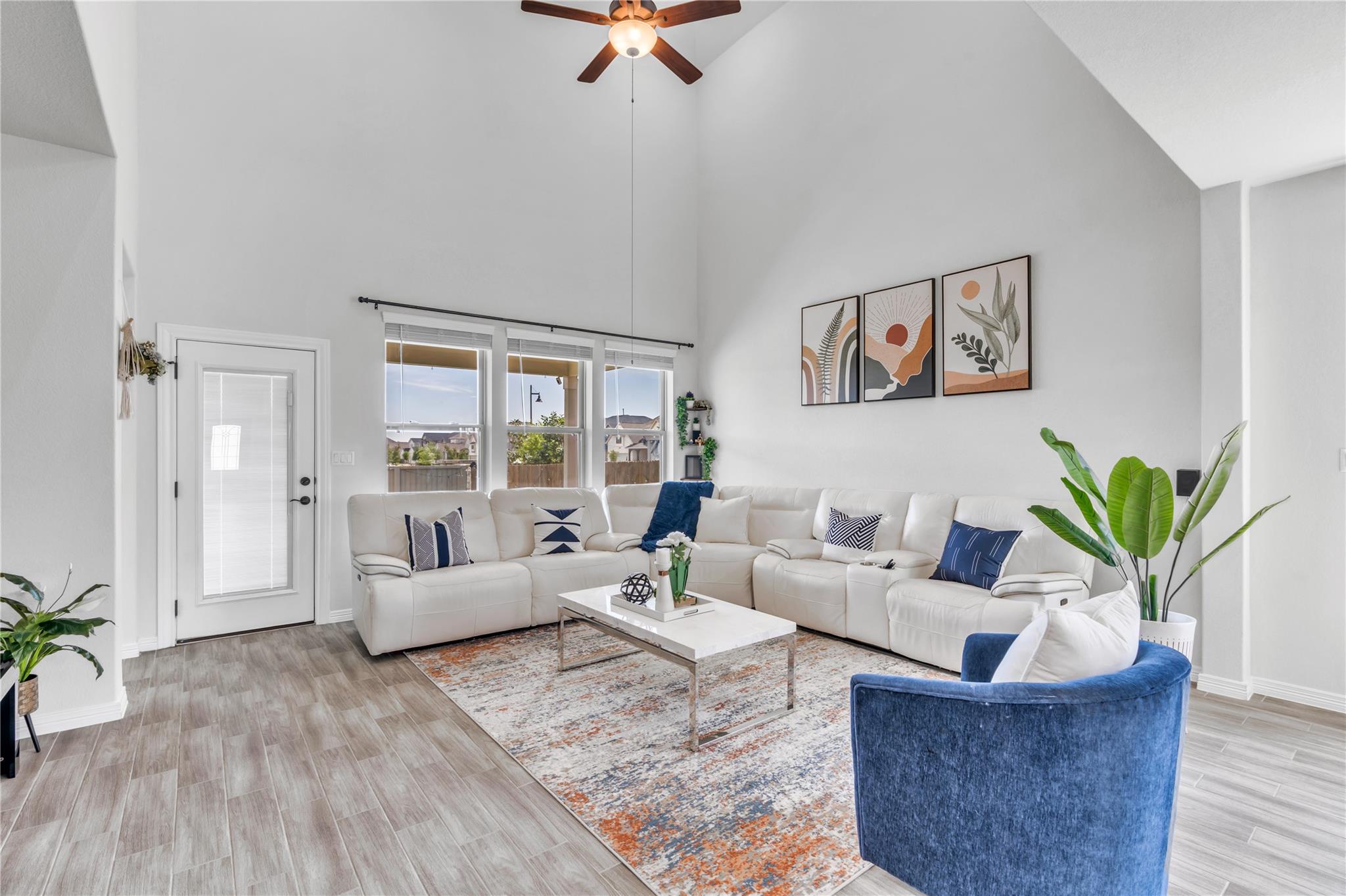 204 Janelle Ln, Liberty Hill, TX 78642