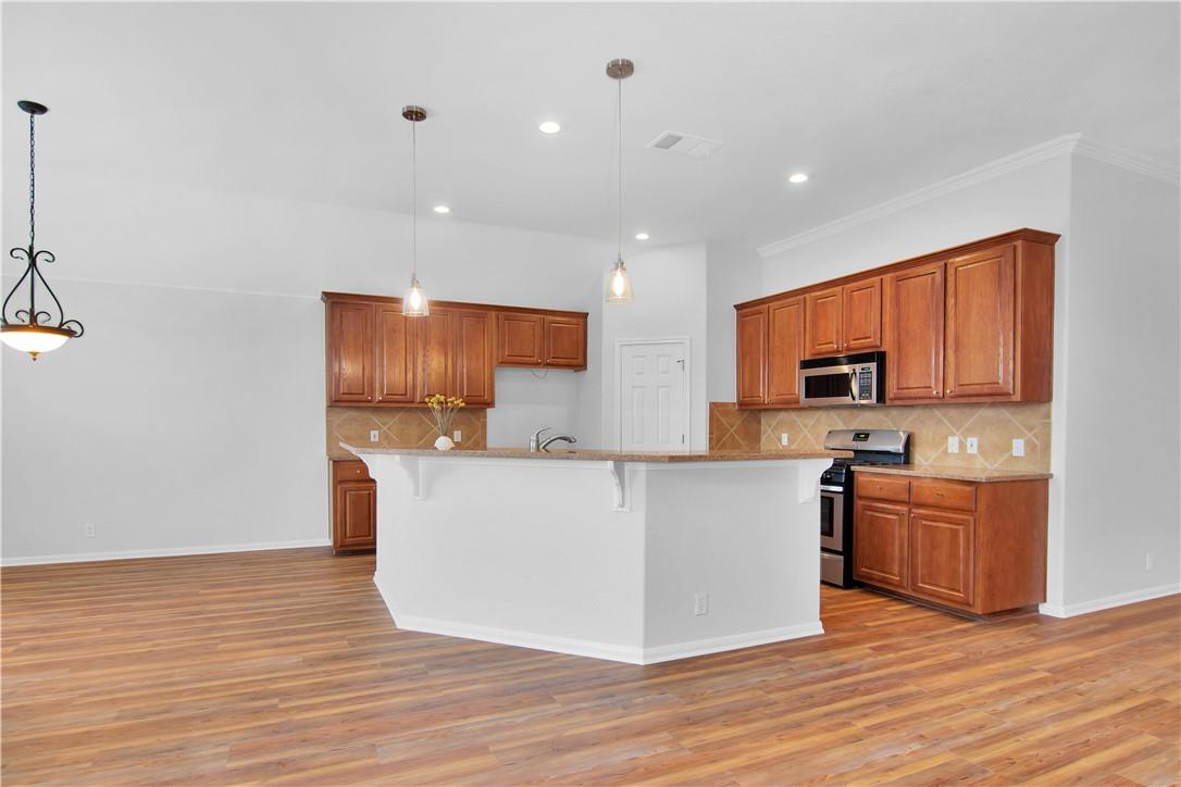5813 York Bridge Cir, Austin, TX 78749