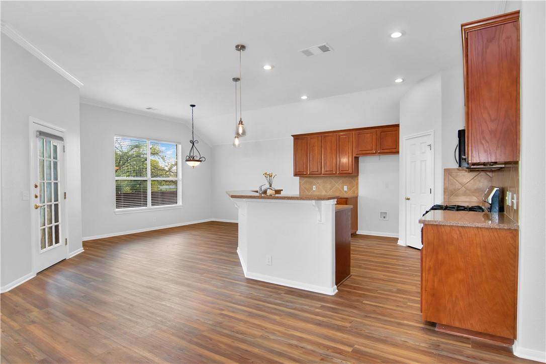 5813 York Bridge Cir, Austin, TX 78749