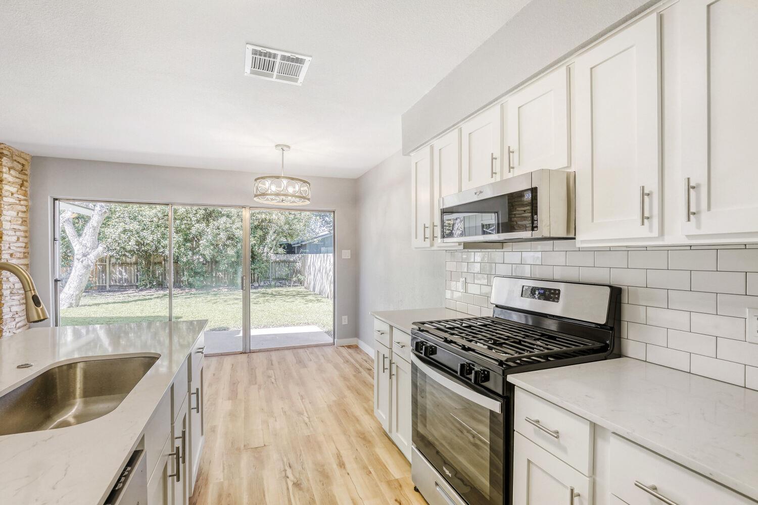 12306 Double Tree Ln, Austin, TX 78750