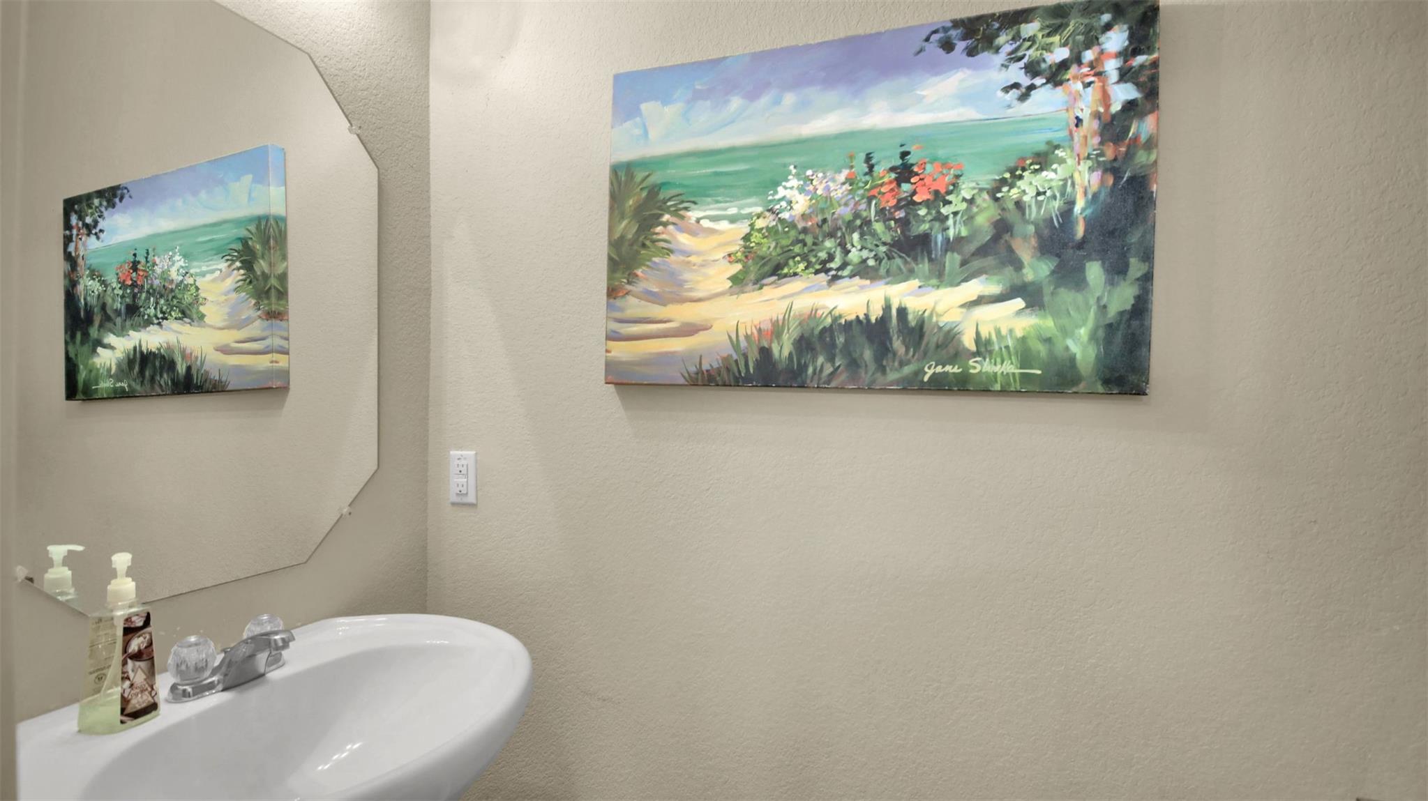 141 Hess Dr, Kyle, TX 78640