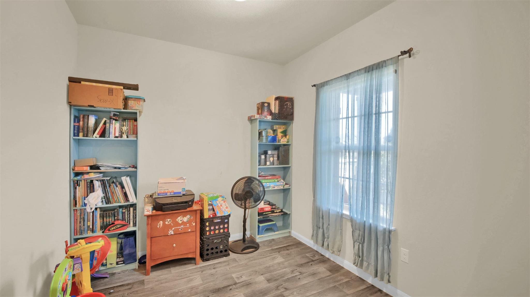 141 Hess Dr, Kyle, TX 78640