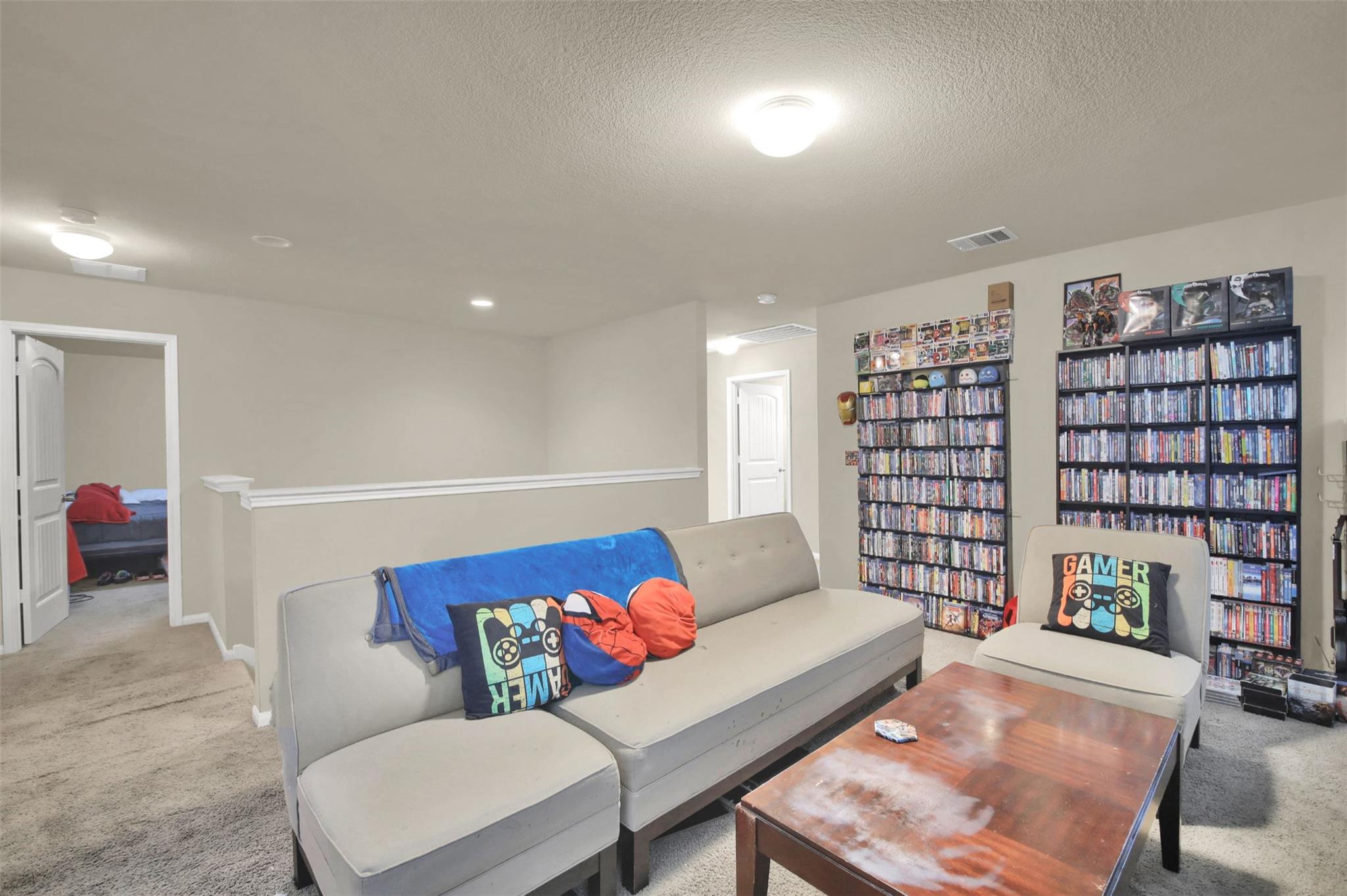 141 Hess Dr, Kyle, TX 78640