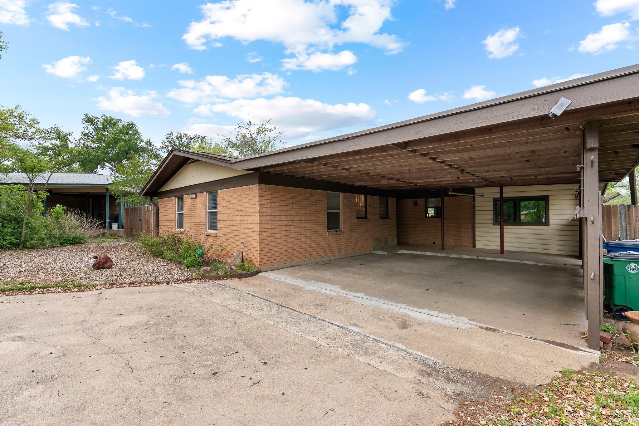 5600 Libyan Cir, Austin, TX 78745