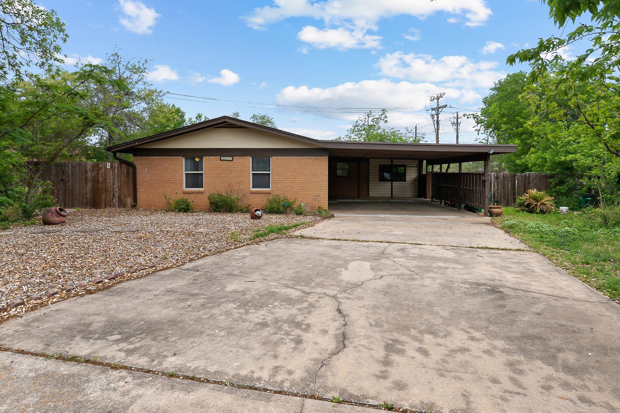 5600 Libyan Cir, Austin, TX 78745