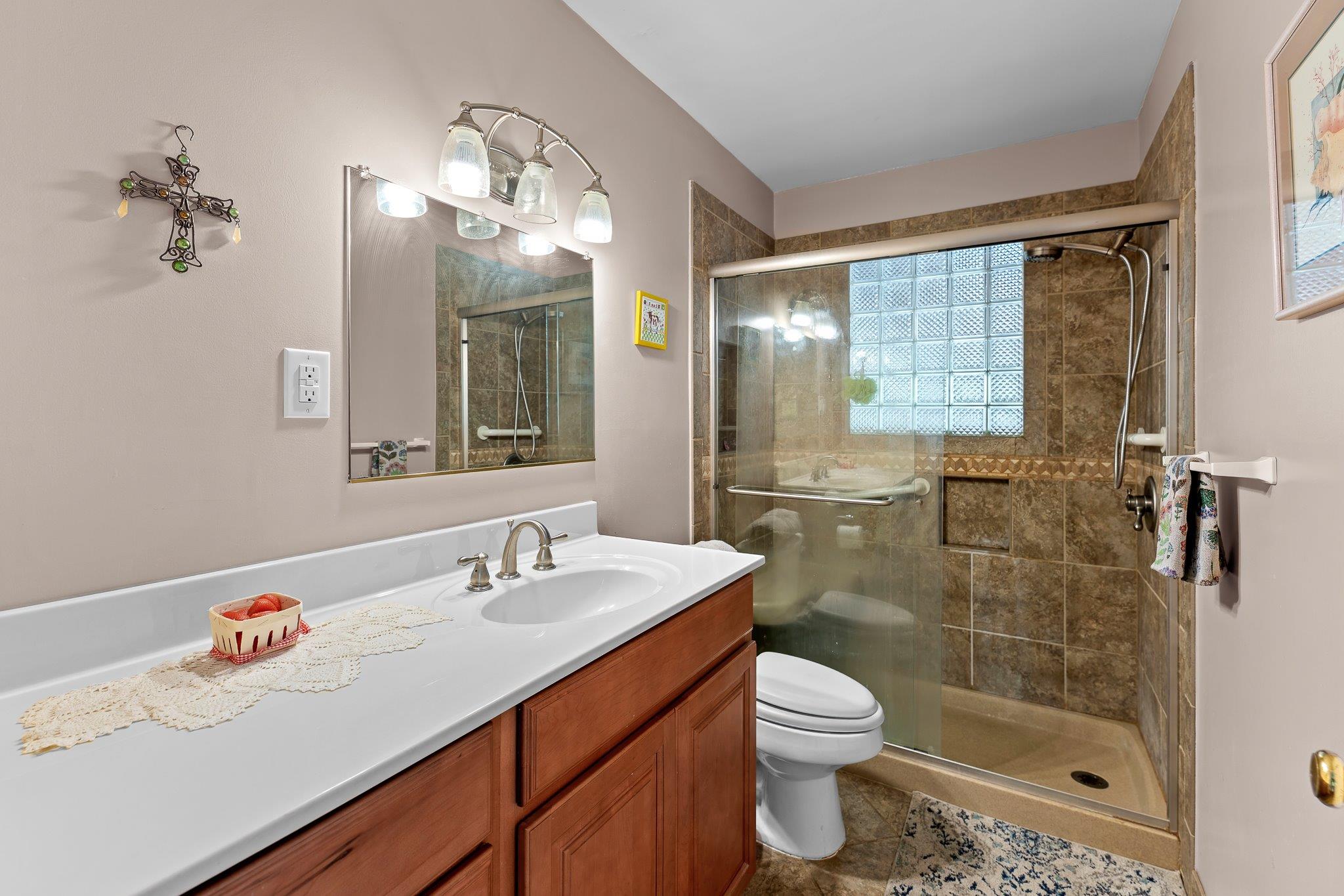 5600 Libyan Cir, Austin, TX 78745