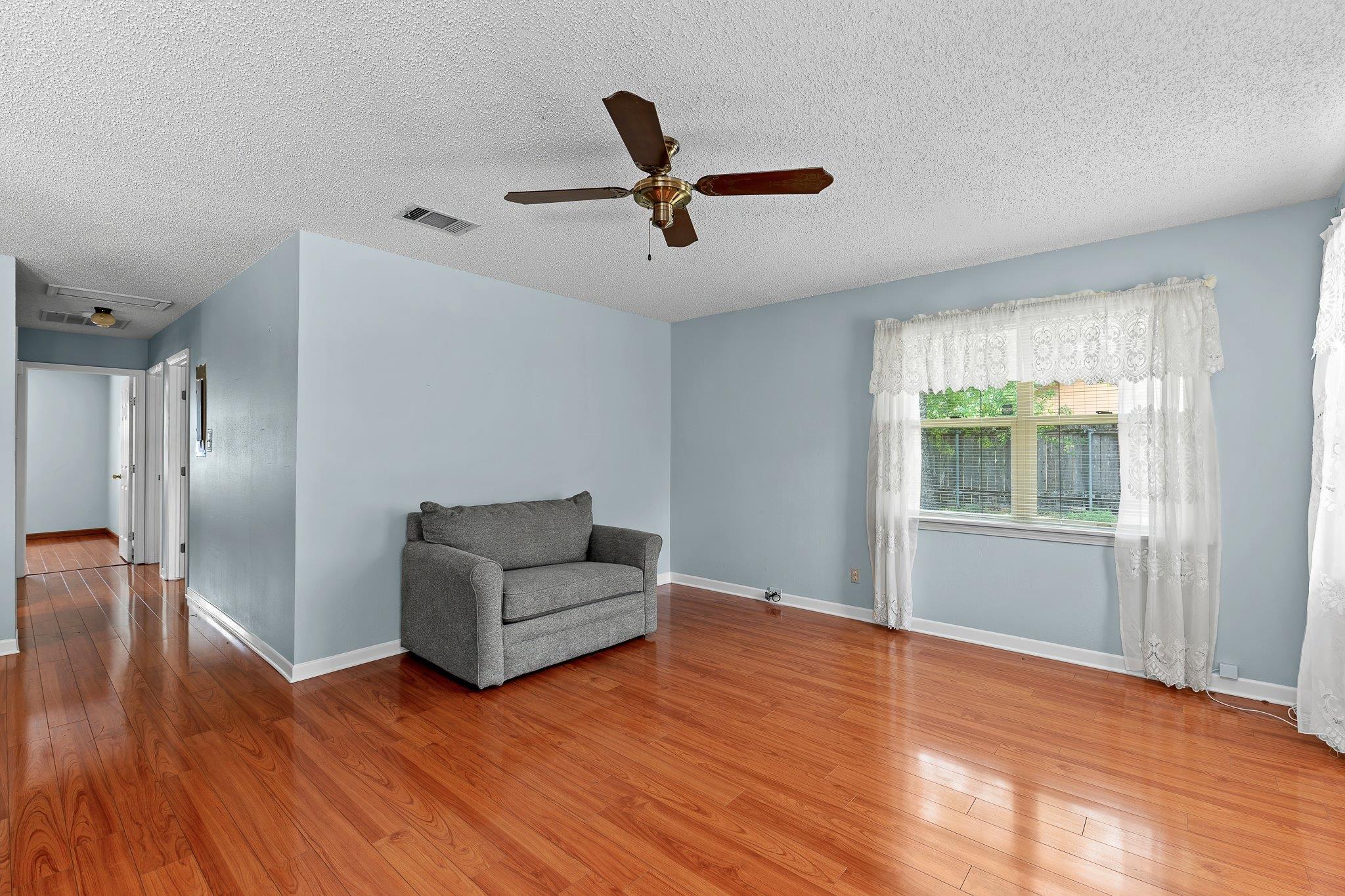 5600 Libyan Cir, Austin, TX 78745