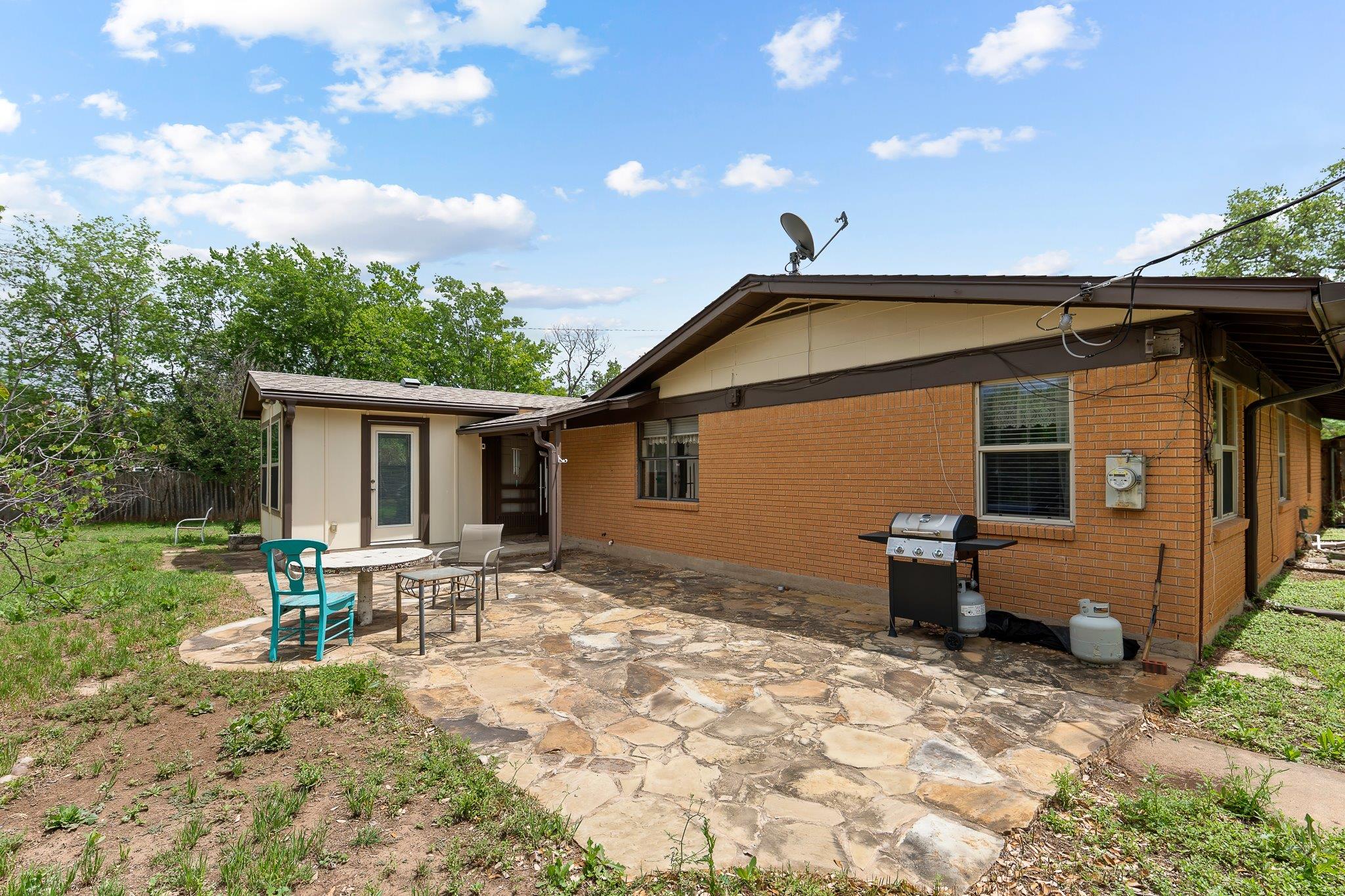 5600 Libyan Cir, Austin, TX 78745