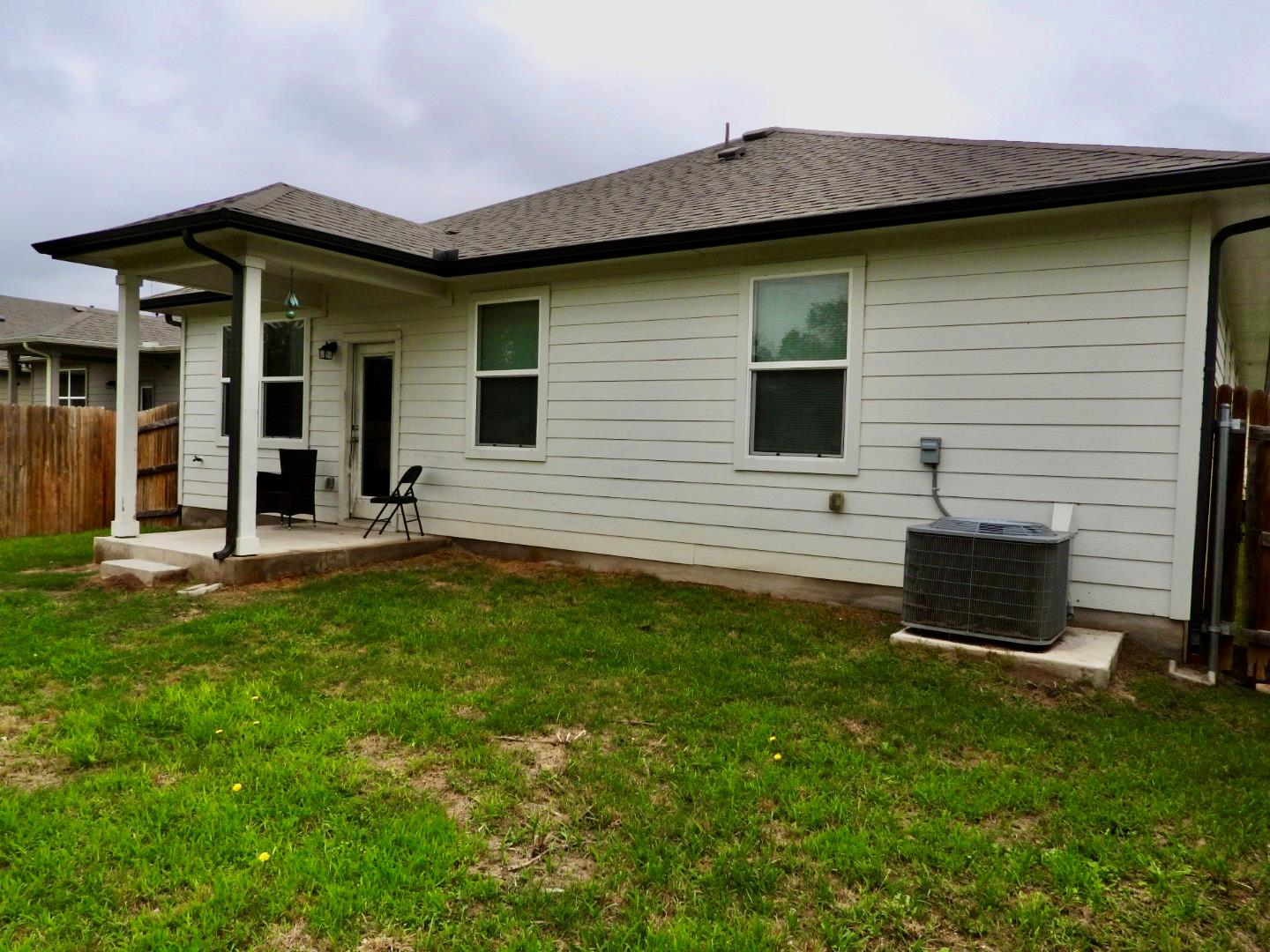 224 Baron Creek Trl, Bastrop, TX 78602