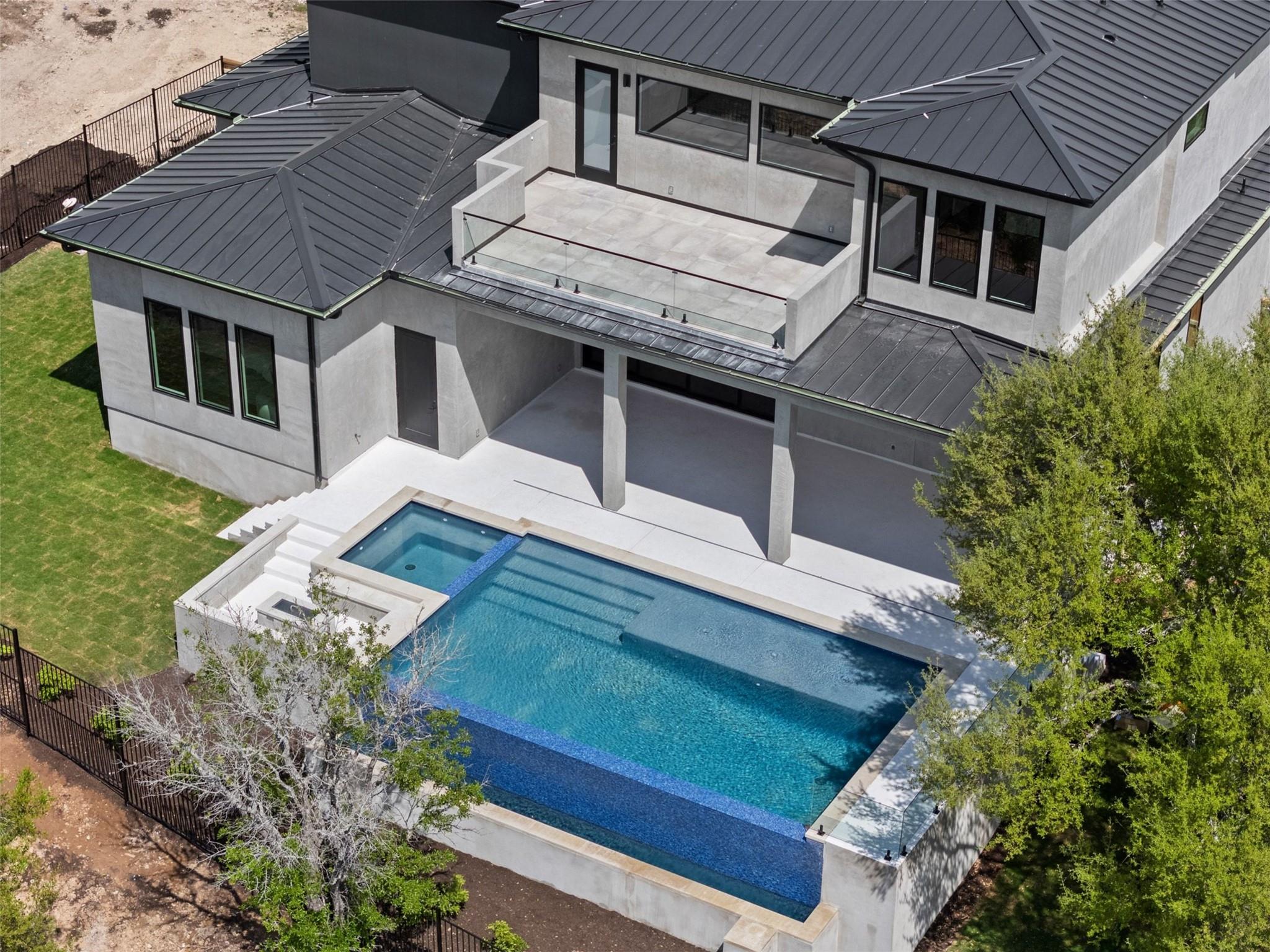 205 Waters View Ct, Dripping Springs, TX 78620