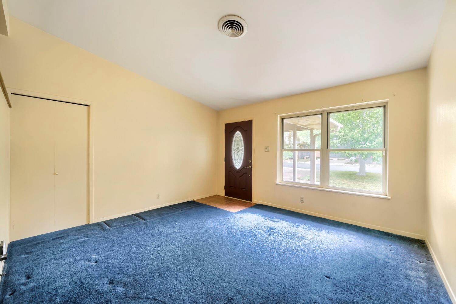 1909 Burbank St, Austin, TX 78757