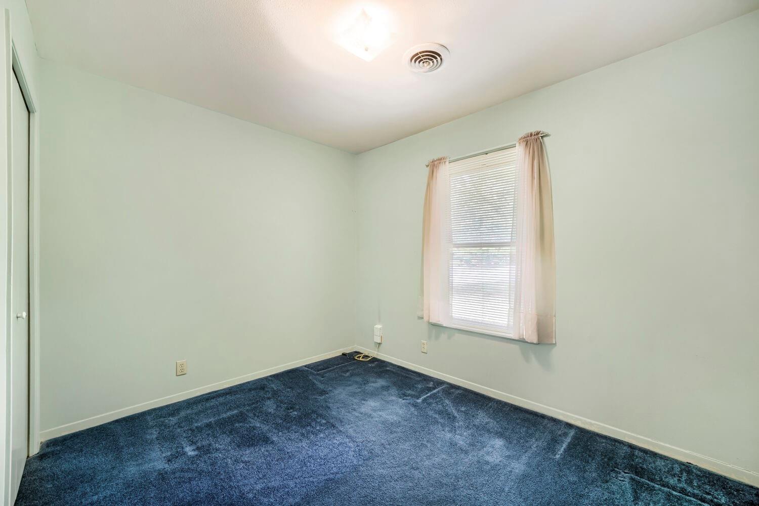 1909 Burbank St, Austin, TX 78757