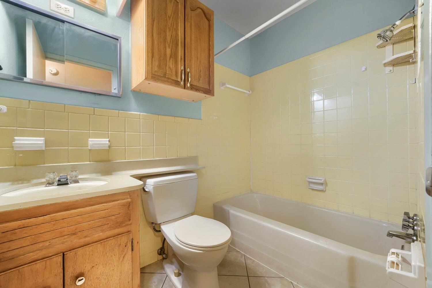 1909 Burbank St, Austin, TX 78757