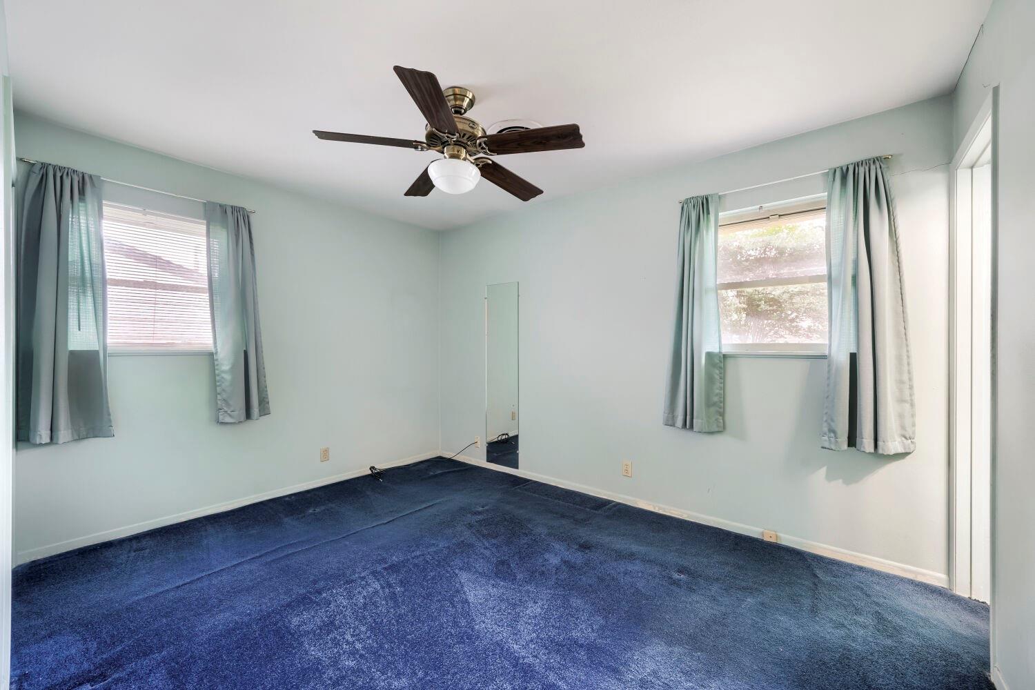 1909 Burbank St, Austin, TX 78757