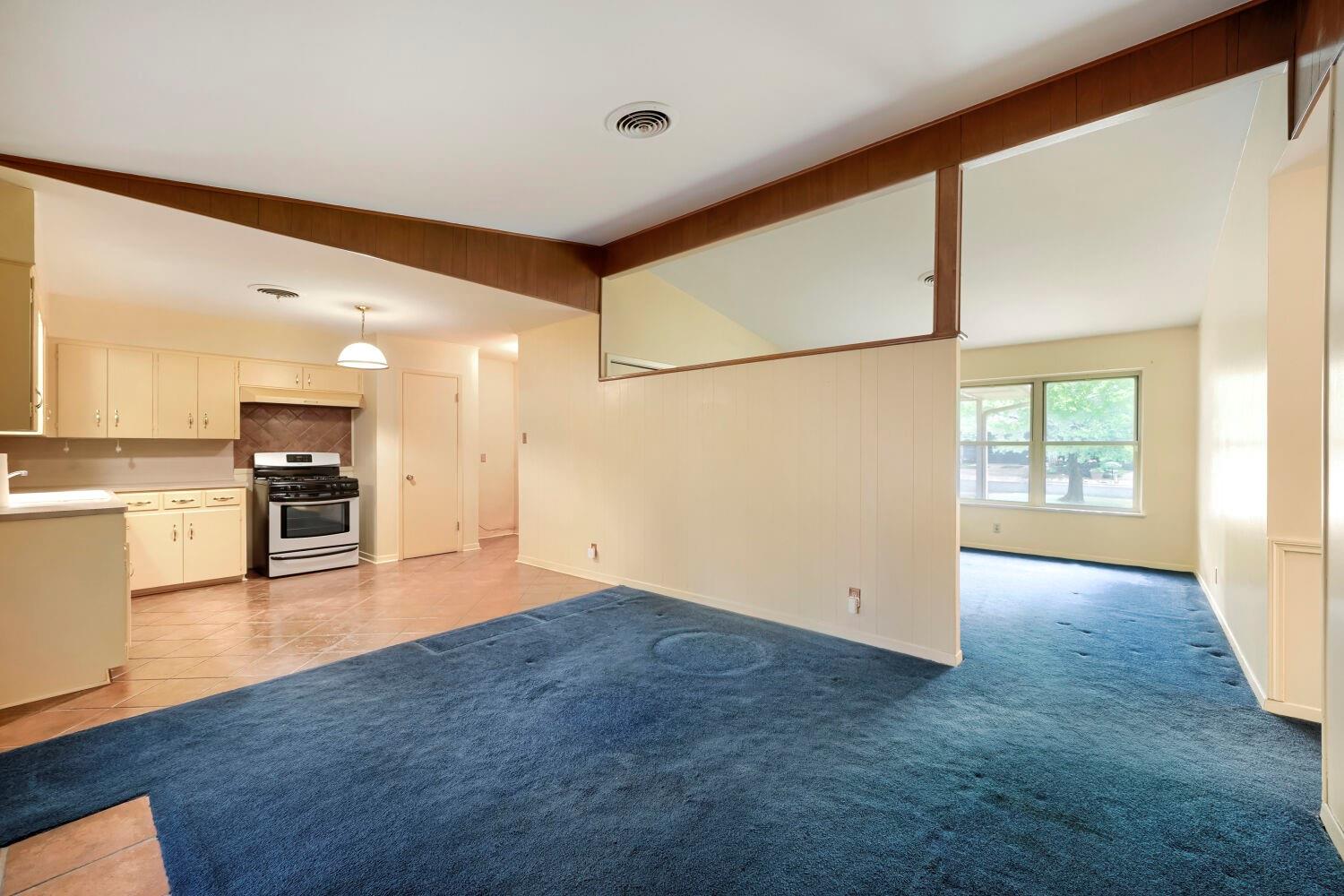 1909 Burbank St, Austin, TX 78757