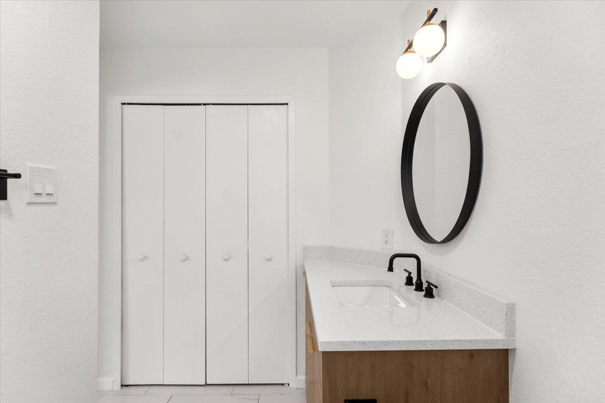 7800 Turquoise Trl, Austin, TX 78749