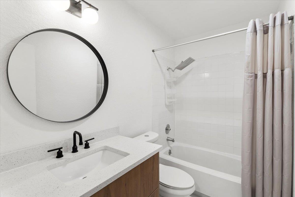 7800 Turquoise Trl, Austin, TX 78749