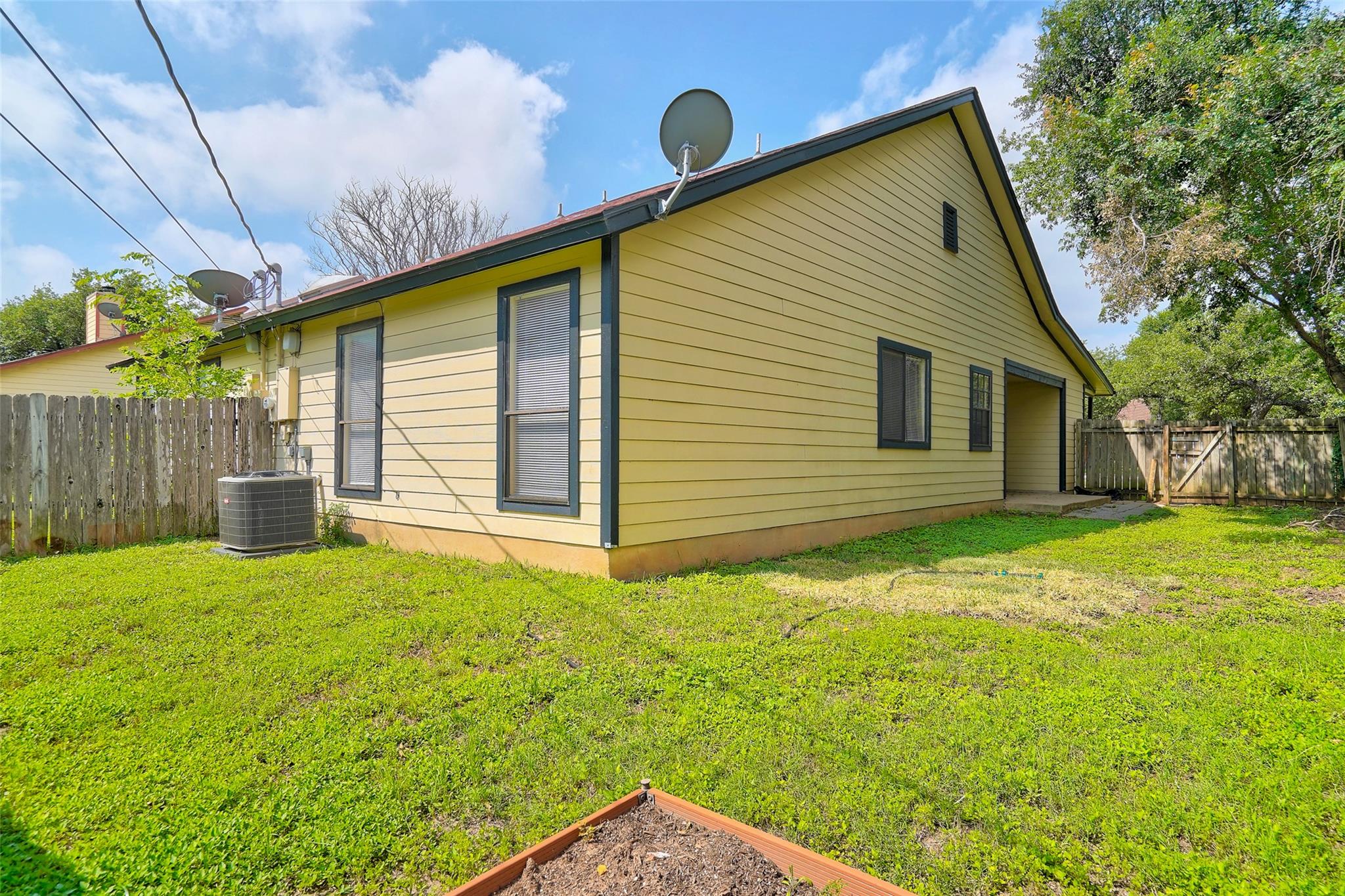 8704 Clearbrook Trl # A, Austin, TX 78729