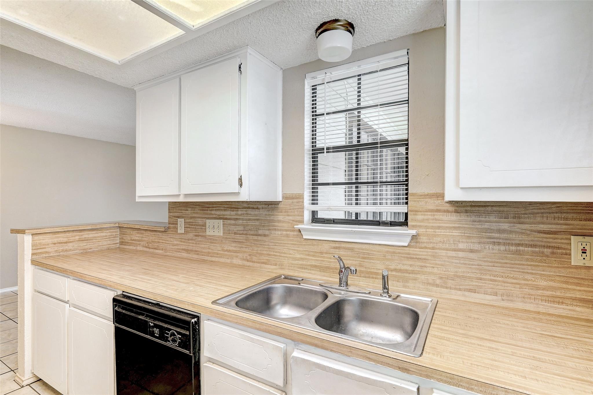 8704 Clearbrook Trl # A, Austin, TX 78729
