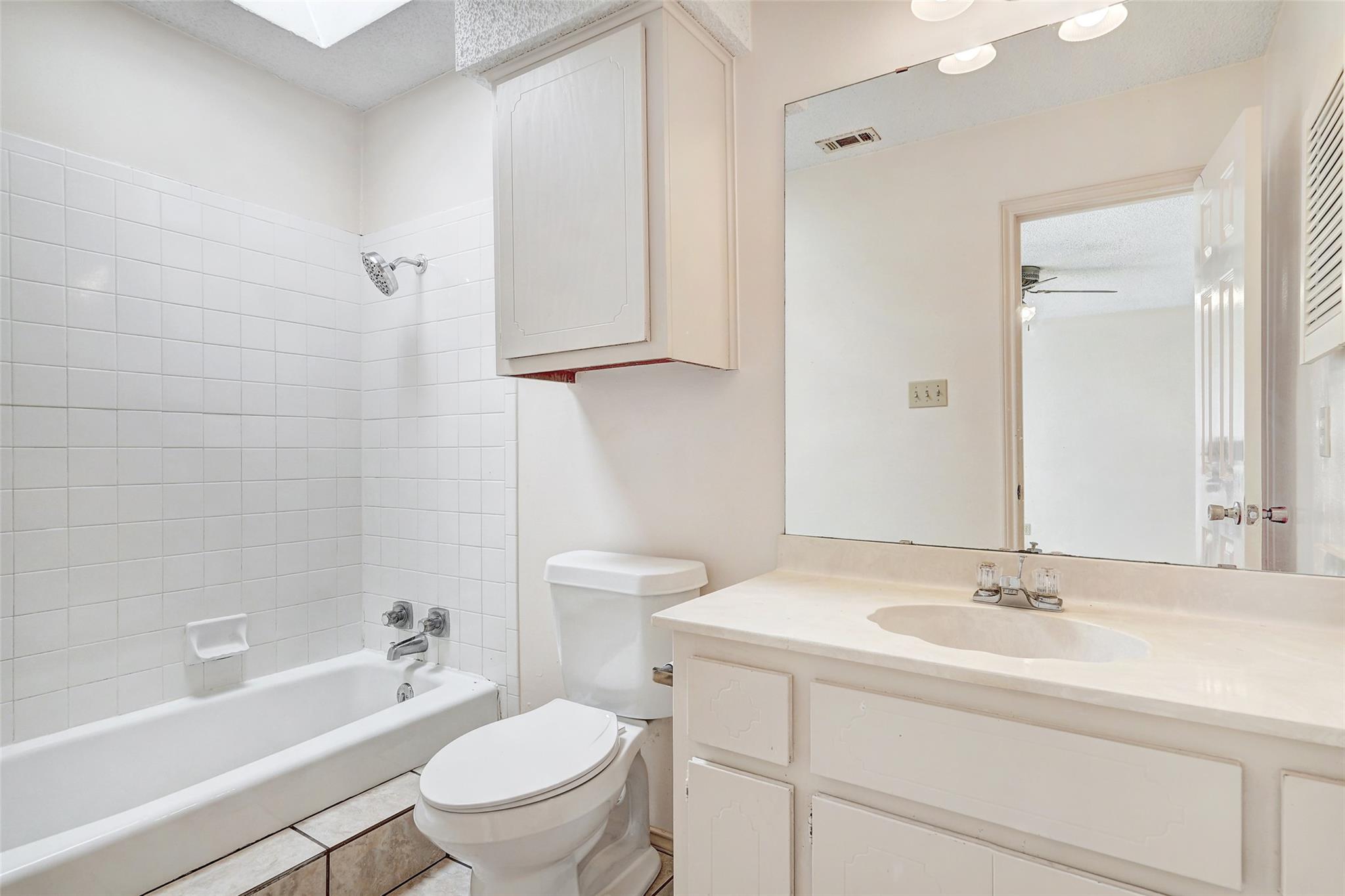 8704 Clearbrook Trl # A, Austin, TX 78729
