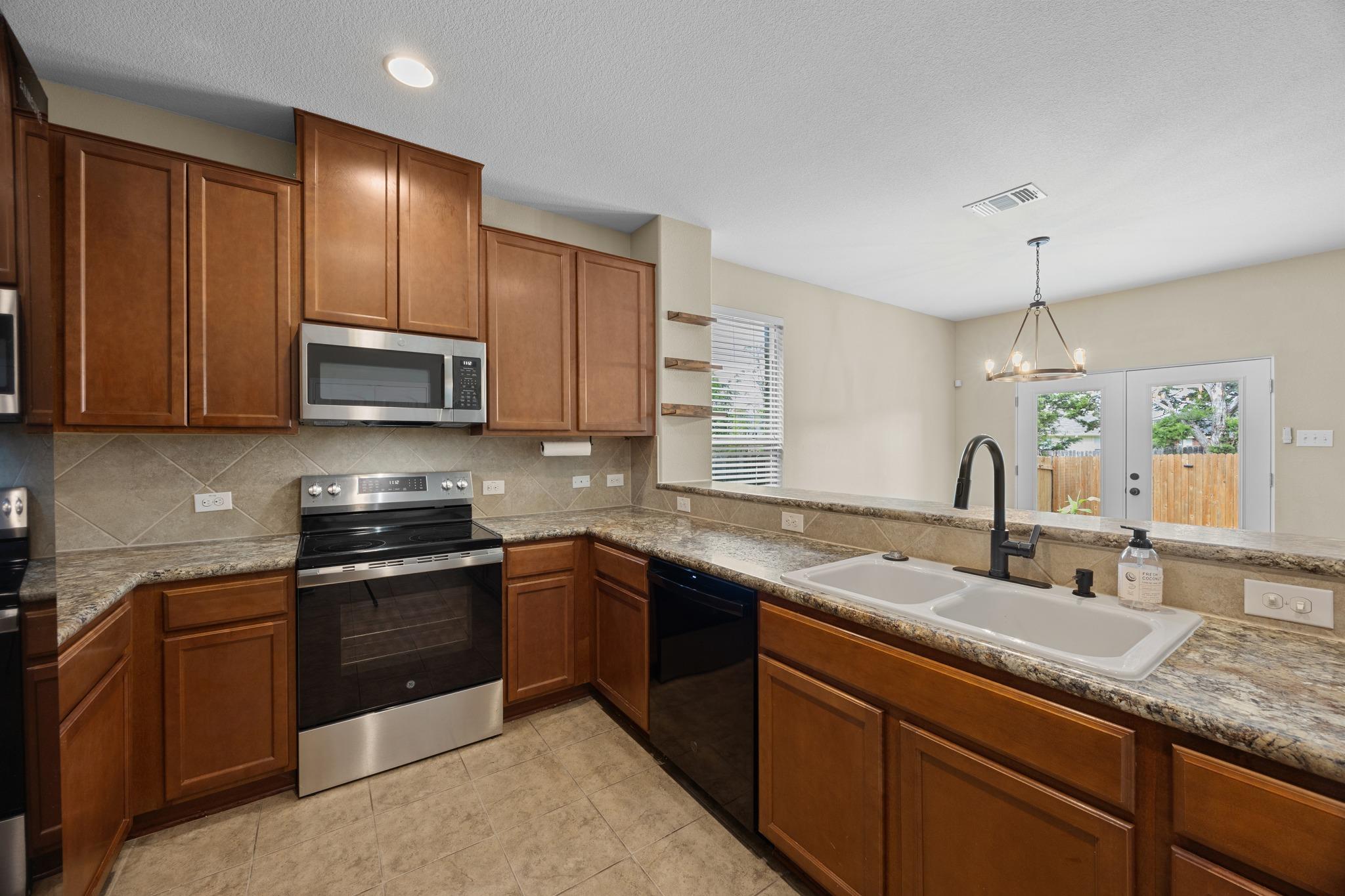 1125 Yellow Iris Rd, Leander, TX 78641