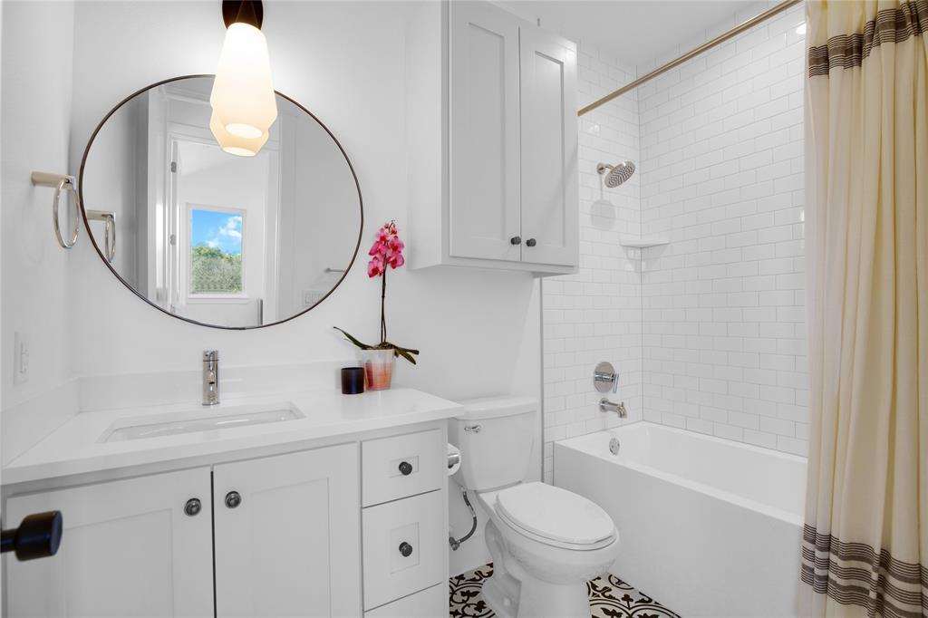 4020 Valley View Rd # A, Austin, TX 78704