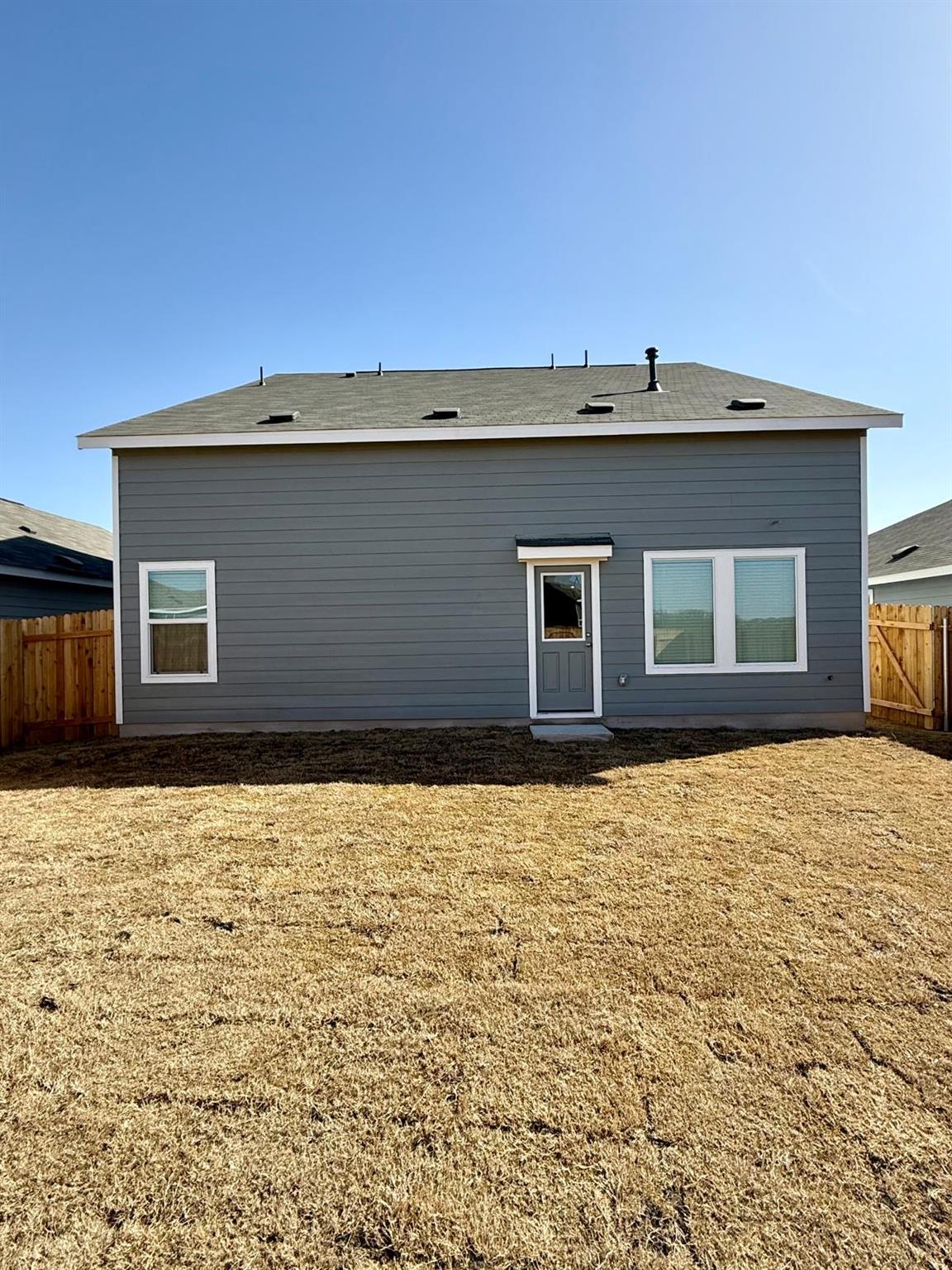 125 Painted Night Rd, Hutto, TX 78634