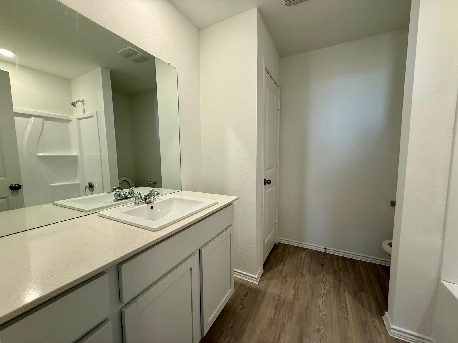 125 Painted Night Rd, Hutto, TX 78634