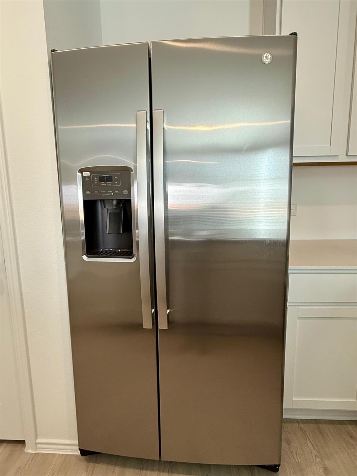 125 Painted Night Rd, Hutto, TX 78634